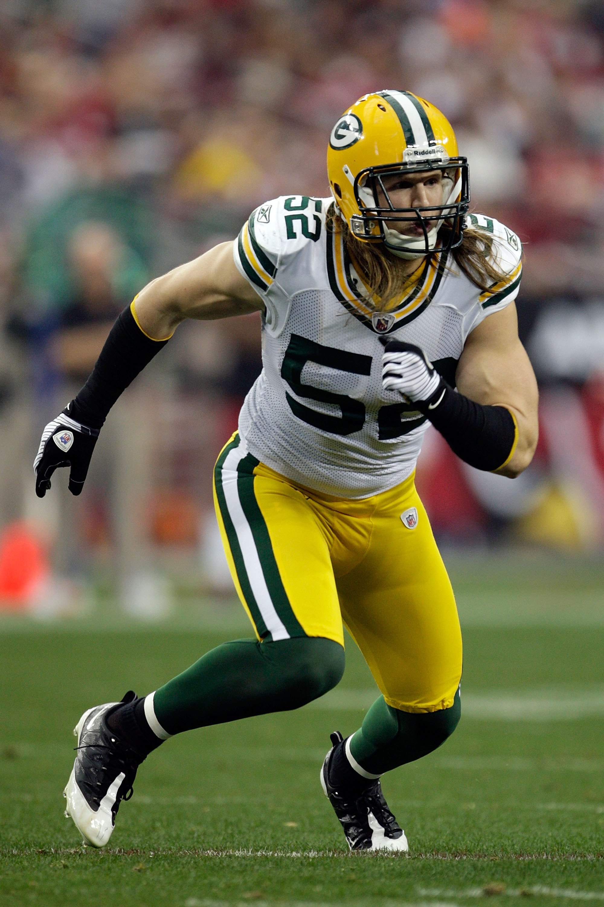GLENDALE, AZ - JANUARY 03:  Linebacker Clay Matthews #52 of the Green Bay Packers on the field against the Arizona Cardinals at University of Phoenix Stadium on January 3, 2010 in Glendale, Arizona.  (Photo by Jamie Squire/Getty Images)