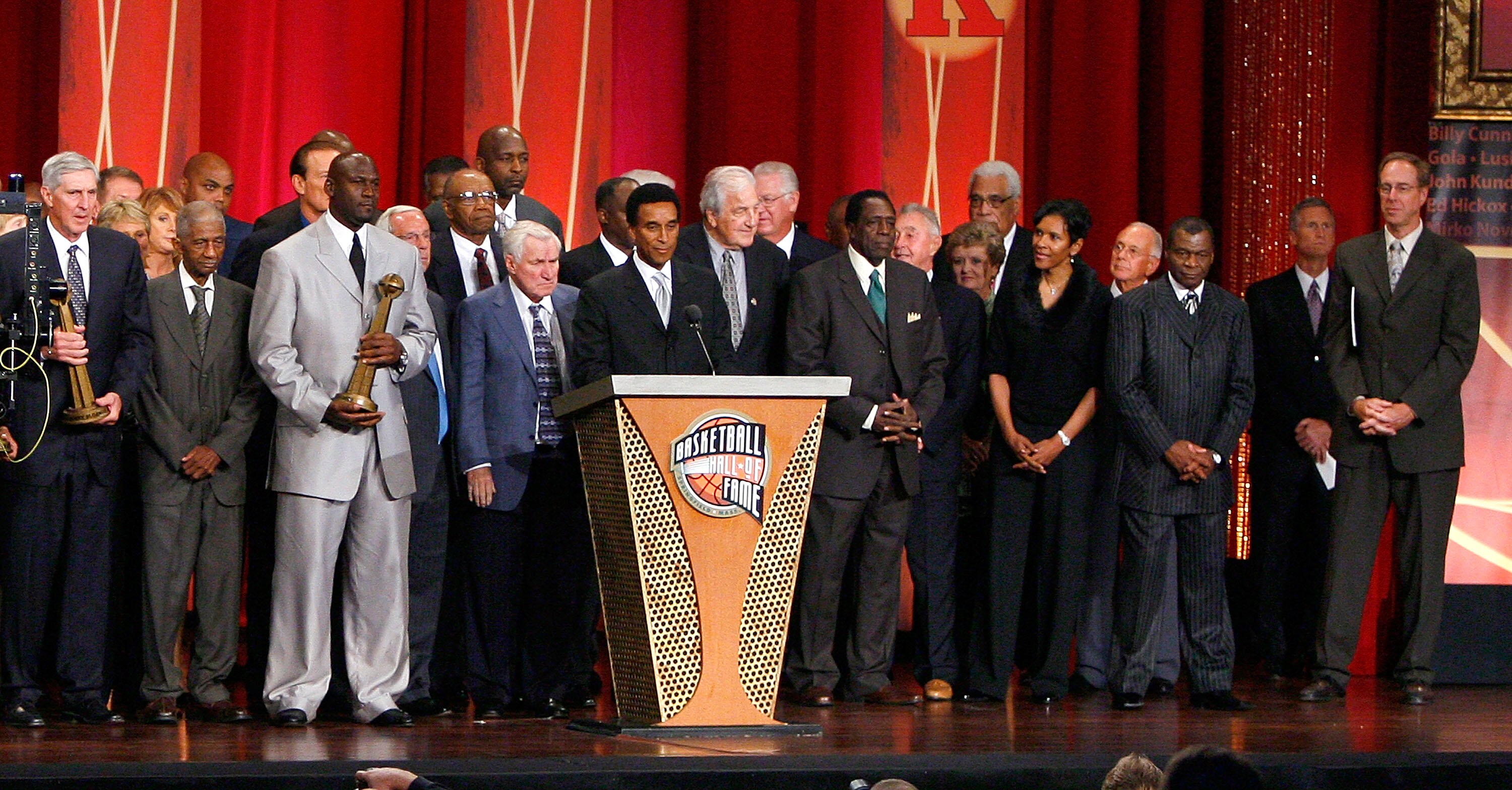 SPRINGFIELD, MA - SEPTEMBER 11: Michael Jordan stands with other members of the Naismith Memorial Basketball Hall of Fame on September 11, 2009 in Springfield, Massachusetts. NOTE TO USER: User expressly acknowledges and agrees that, by downloading and or