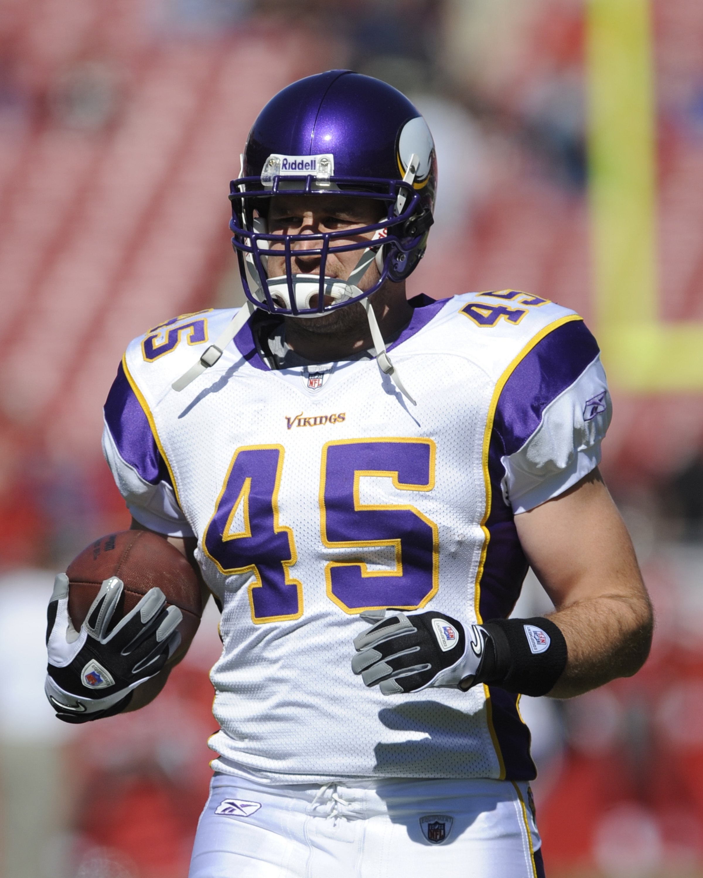 TAMPA, FL - NOVEMBER 16: Tight end Garrett Mills #45 of the Minnesota Vikings warms up for play against the Tampa Bay Buccaneers at Raymond James Stadium on November 16, 2008 in Tampa, Florida.  (Photo by Al Messerschmidt/Getty Images)