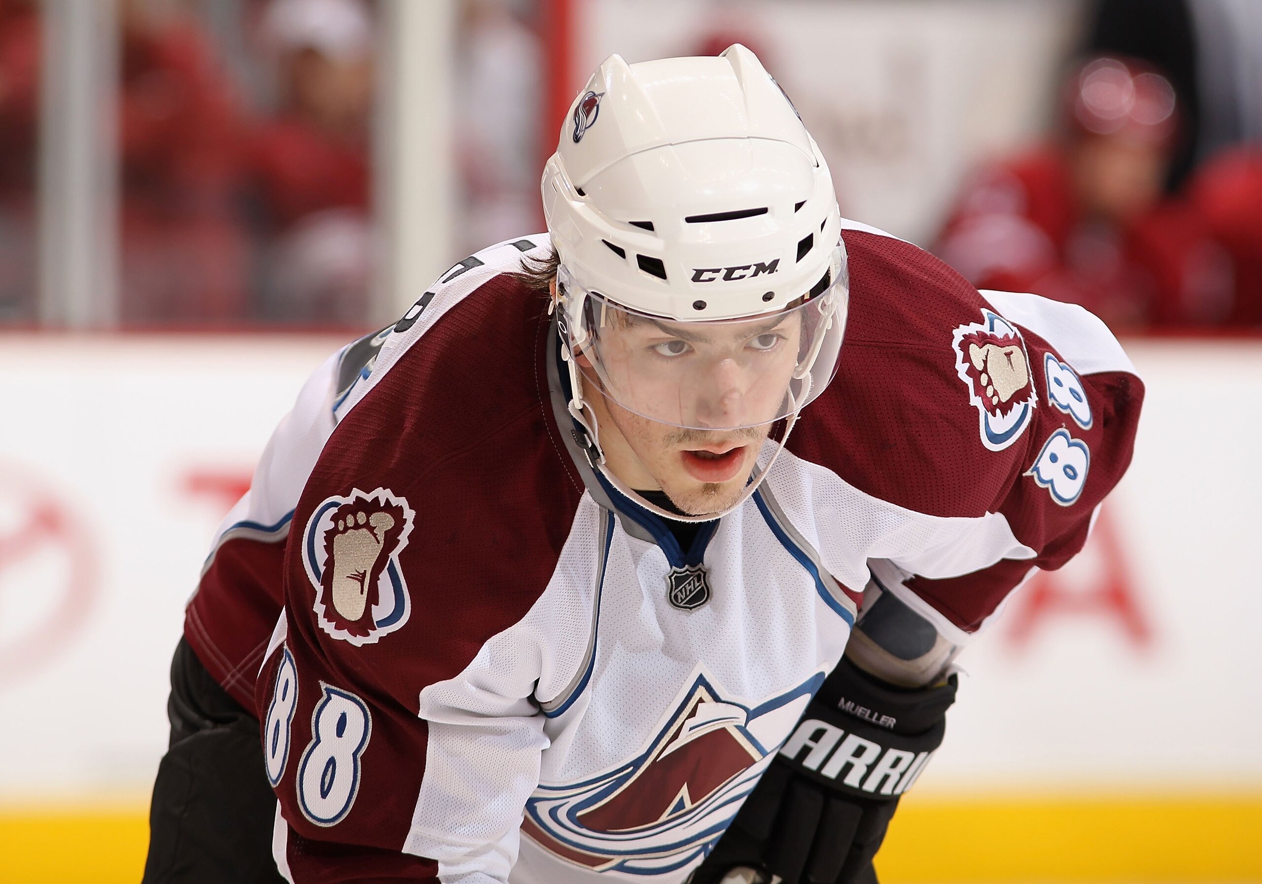 GLENDALE, AZ - MARCH 04:  Peter Mueller #88 of the Colorado Avalanche in action during the NHL game against the Phoenix Coyotes at Jobing.com Arena on March 4, 2010 in Glendale, Arizona.  The Coyotes defeated the Avalanche 3-1.  (Photo by Christian Peters