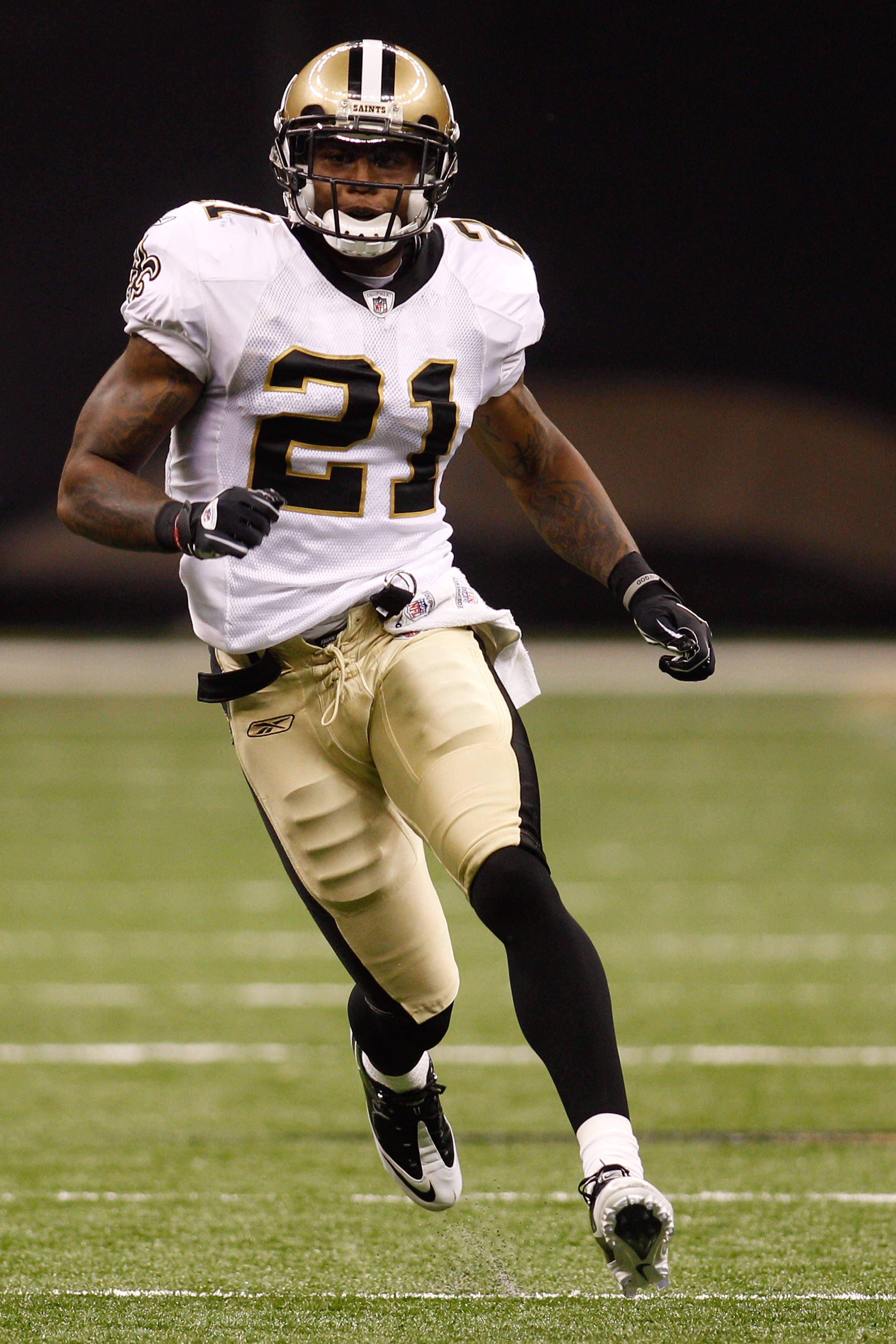 NEW ORLEANS - AUGUST 27:  Chip Vaughn #21 of the New Orleans Saints in action against the San Diego Chargers at the Louisiana Superdome on August 27, 2010 in New Orleans, Louisiana.  (Photo by Chris Graythen/Getty Images)