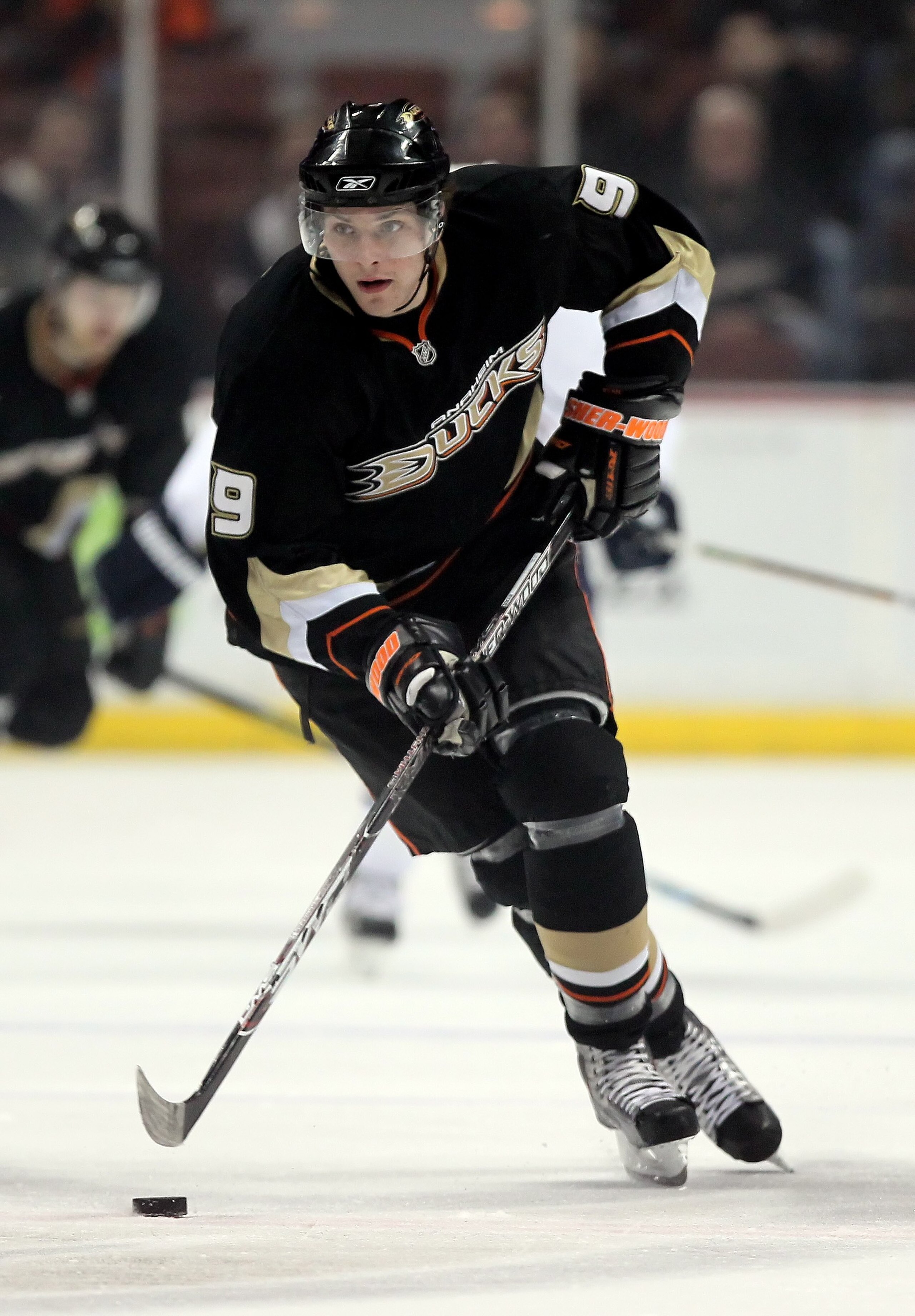 ANAHEIM, CA - FEBRUARY 10:  Bobby Ryan #9 of the Anaheim Ducks skates against the Edmonton Oilers at the Honda Center on February 10, 2010 in Anaheim, California.  (Photo by Jeff Gross/Getty Images)