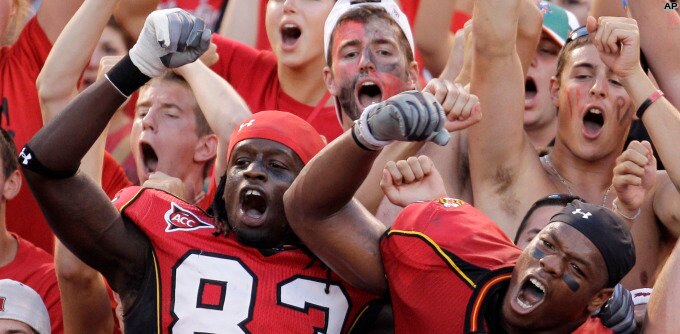 Maryland players and fans celebrate their week 1 victory over the Navy Midshipmen.