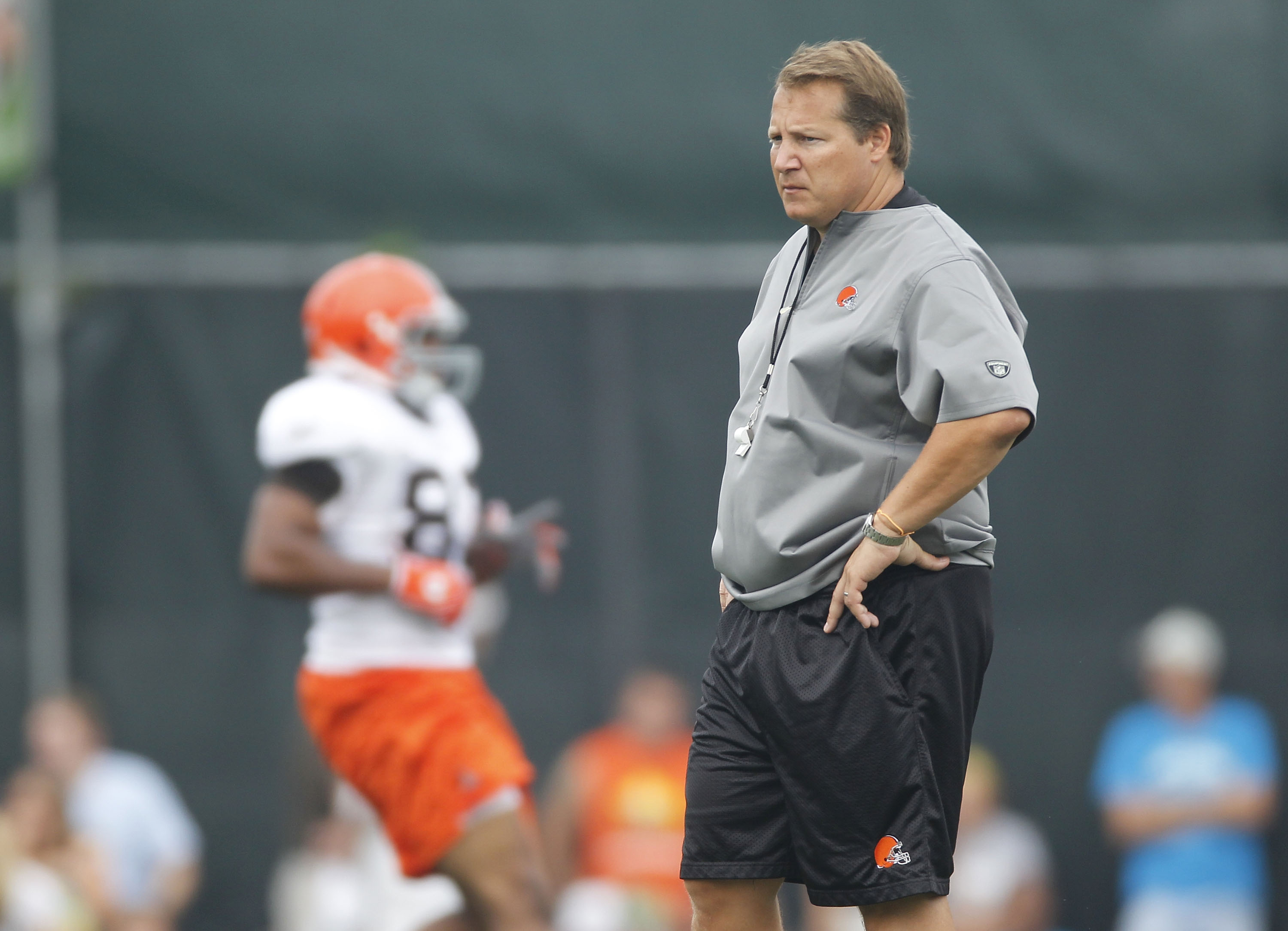BEREA, OH - AUGUST 04:  Head coach Eric Mangini of the Cleveland Browns looks on during training camp at the Cleveland Browns Training and Administrative Complex on August 4, 2010 in Berea, Ohio.  (Photo by Gregory Shamus/Getty Images)