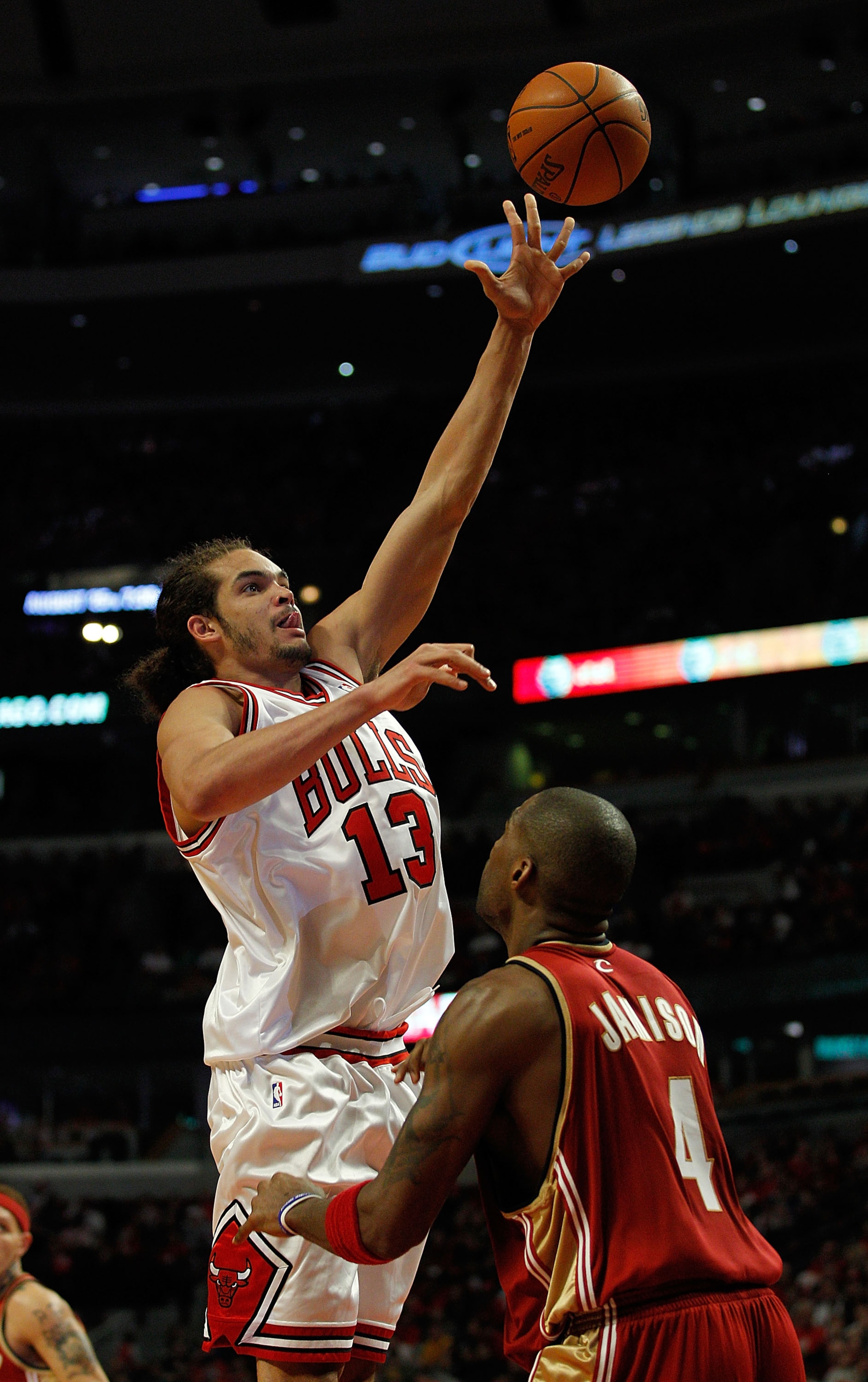 CHICAGO - APRIL 25: Joakim Noah #13 of the Chicago Bulls puts up a shot over Antawn Jamison #4 of the Cleveland Cavaliers in Game Four of the Eastern Conference Quarterfinals during the 2010 NBA Playoffs at the United Center on April 25, 2010 in Chicago, 