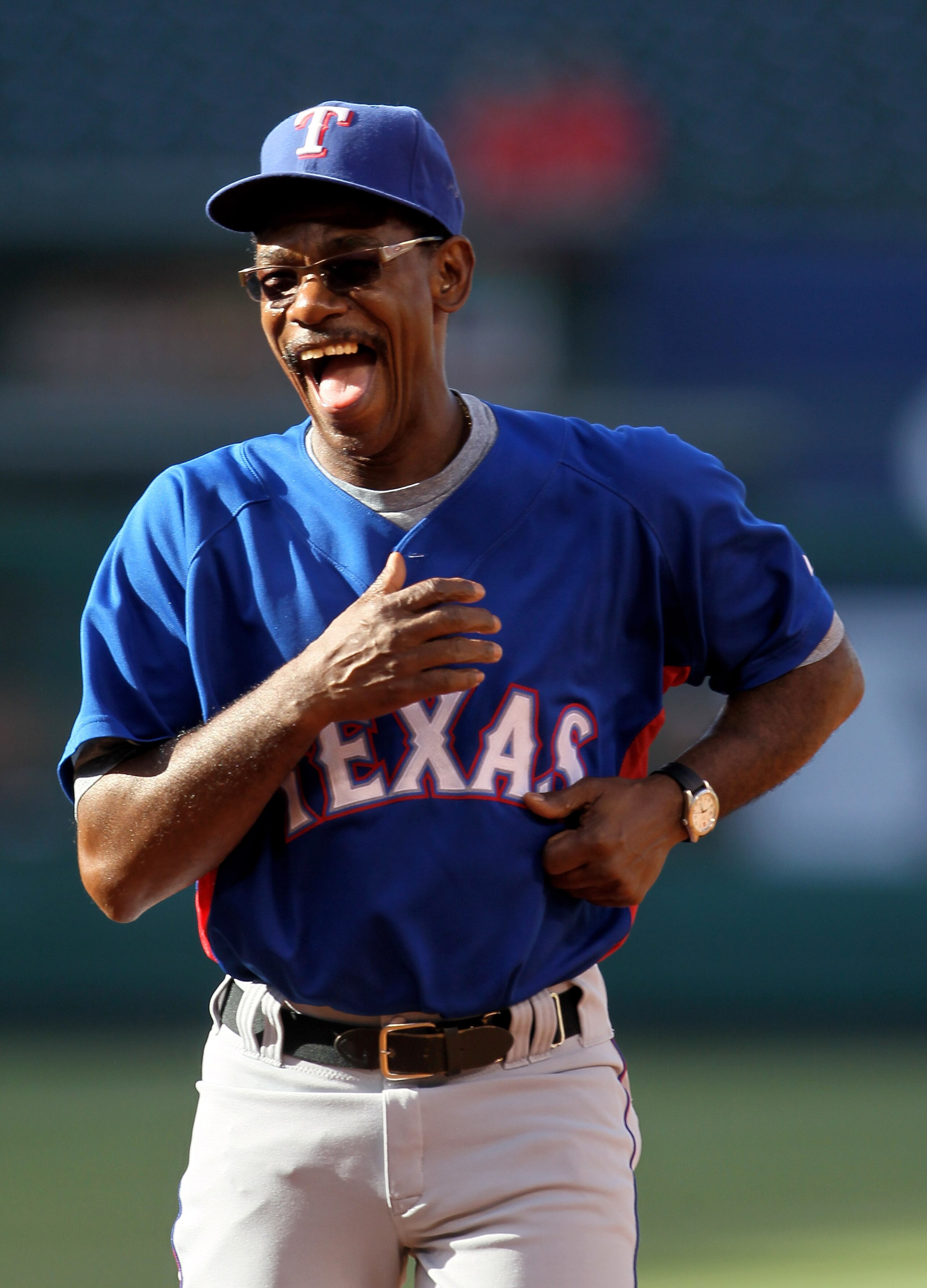 ANAHEIM, CA - JULY 01: Texas Rangers manager Ron Washington looks on prior to the start of the game against the Los Angeles Angels of Anaheim at Anaheim Stadium on July 1, 2010 in Anaheim, California. (Photo by Jeff Gross/Getty Images) ANAHEIM, CA - JULY 01: Texas Rangers manager Ron Washington looks on prior to the start of the game against the Los Angeles Angels of Anaheim at Anaheim Stadium on July 1, 2010 in Anaheim, California. (Photo by Jeff Gross/Getty Images)