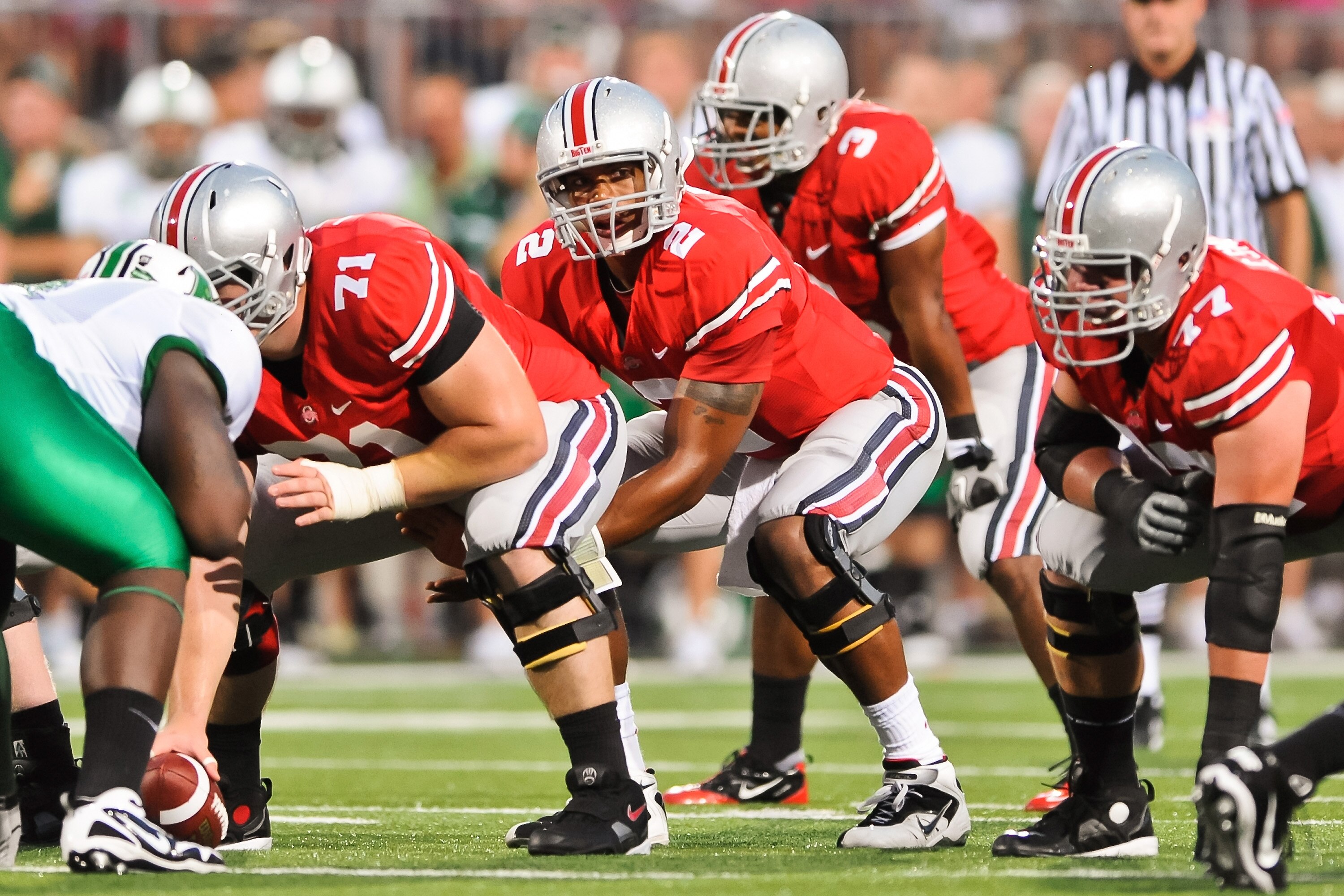 COLUMBUS, OH - SEPTEMBER 2: Terrelle Pryor #2 of the Ohio State Buckeyes takes the ball from center against the Marshall Thundering Herd at Ohio Stadium on September 2, 2010 in Columbus, Ohio. (Photo by Jamie Sabau/Getty Images)