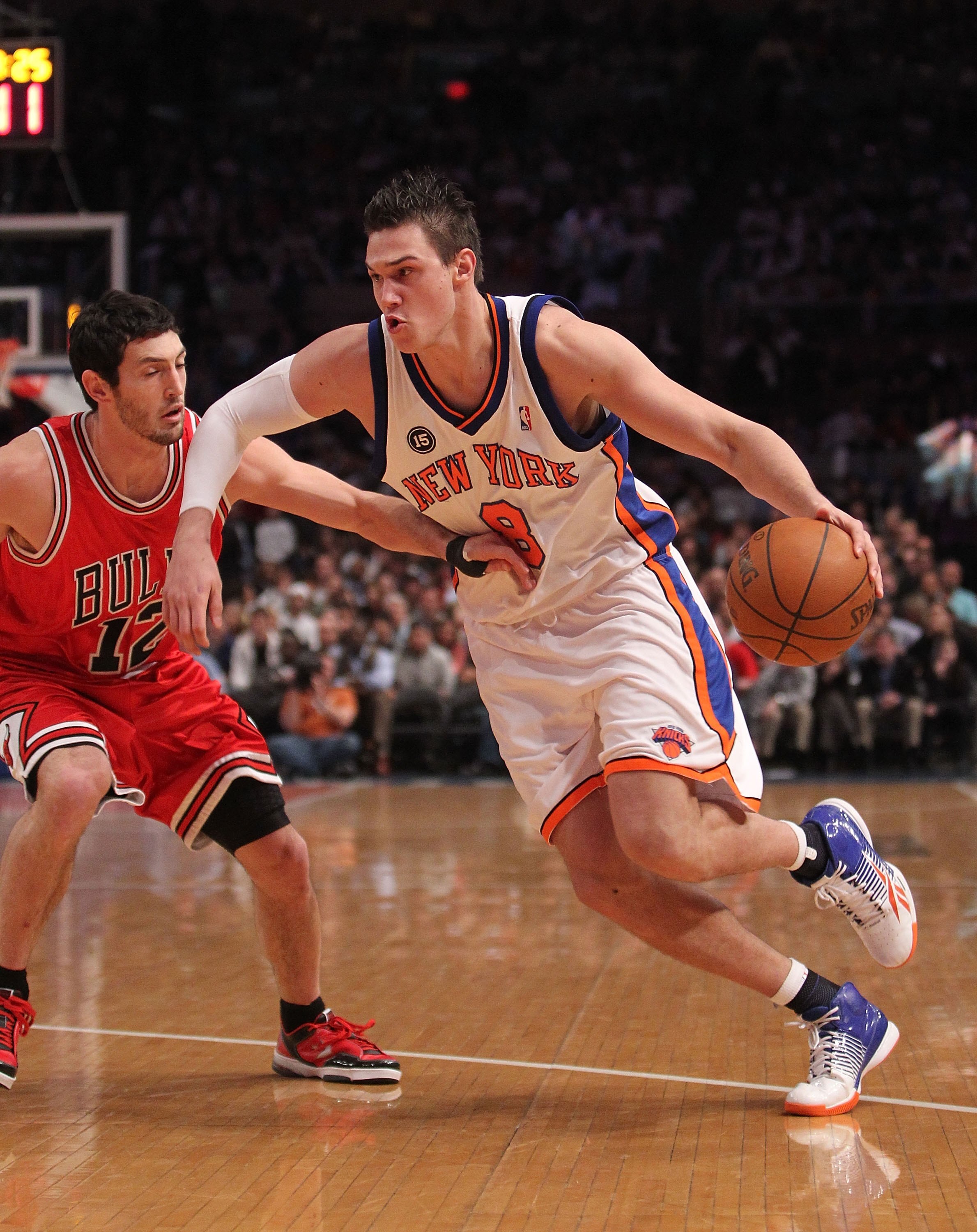 NEW YORK - FEBRUARY 17:  Danilo Gallinari #8 of the New York Knicks dribbles against the Chicago Bulls at Madison Square Garden on February 17, 2010 in New York, New York. NOTE TO USER: User expressly acknowledges and agrees that, by downloading and or us