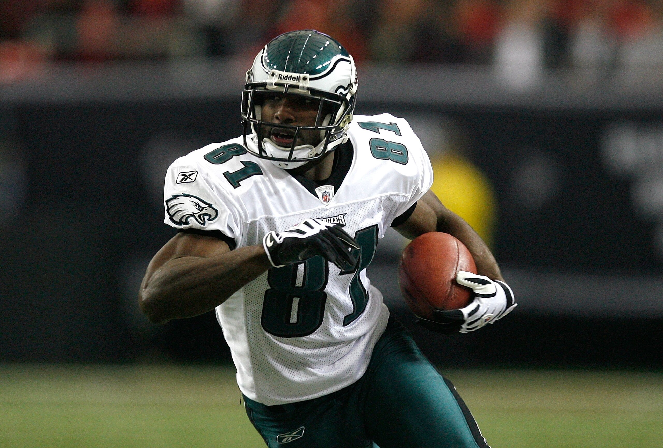 ATLANTA - DECEMBER 06:  Jason Avant #81 of the Philadelphia Eagles against the Atlanta Falcons at Georgia Dome on December 6, 2009 in Atlanta, Georgia.  (Photo by Kevin C. Cox/Getty Images)