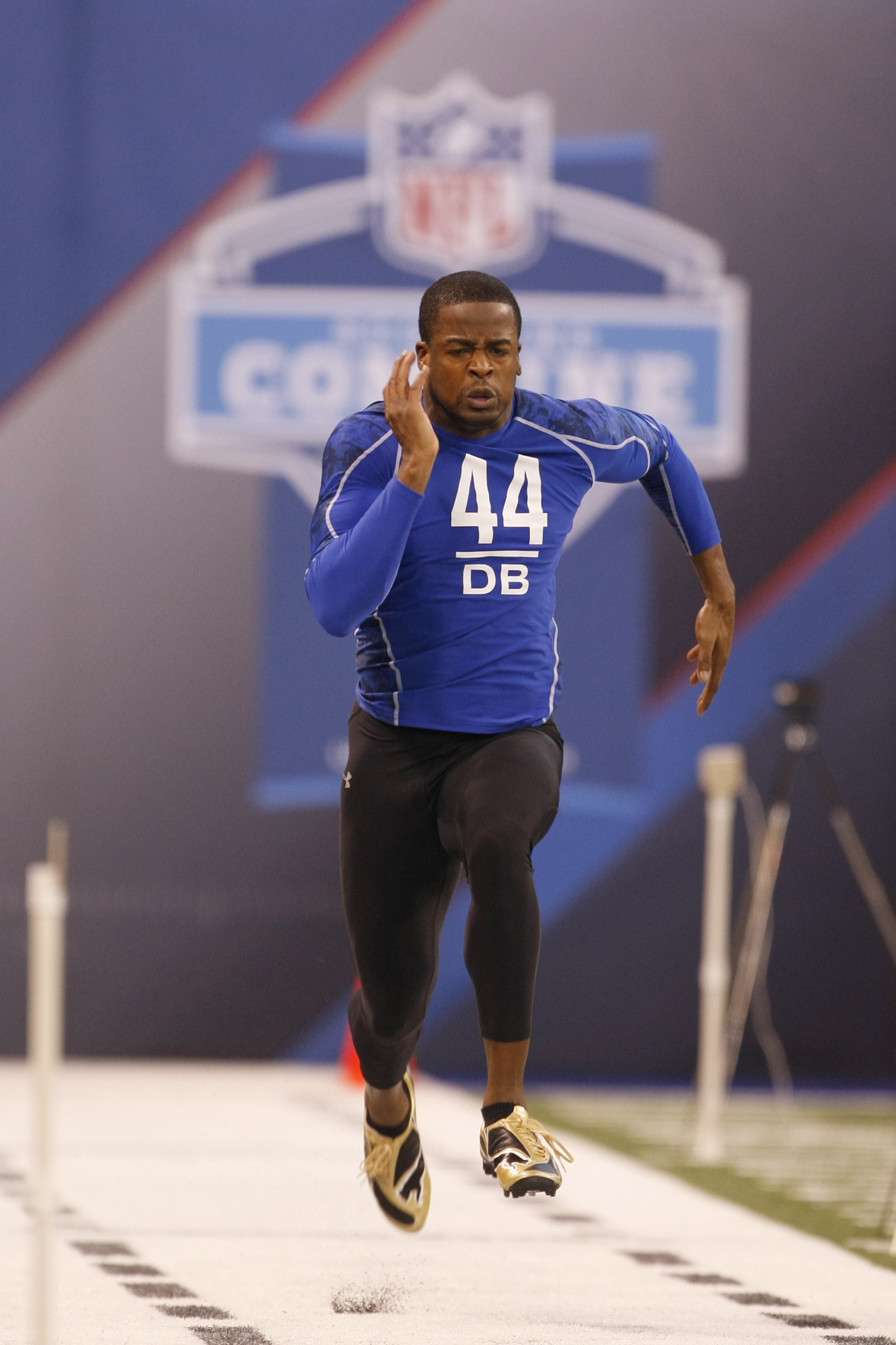 INDIANAPOLIS, IN - MARCH 2: Defensive back Amari Spievey of Iowa runs the 40 yard dash during the NFL Scouting Combine presented by Under Armour at Lucas Oil Stadium on March 2, 2010 in Indianapolis, Indiana. (Photo by Scott Boehm/Getty Images)
