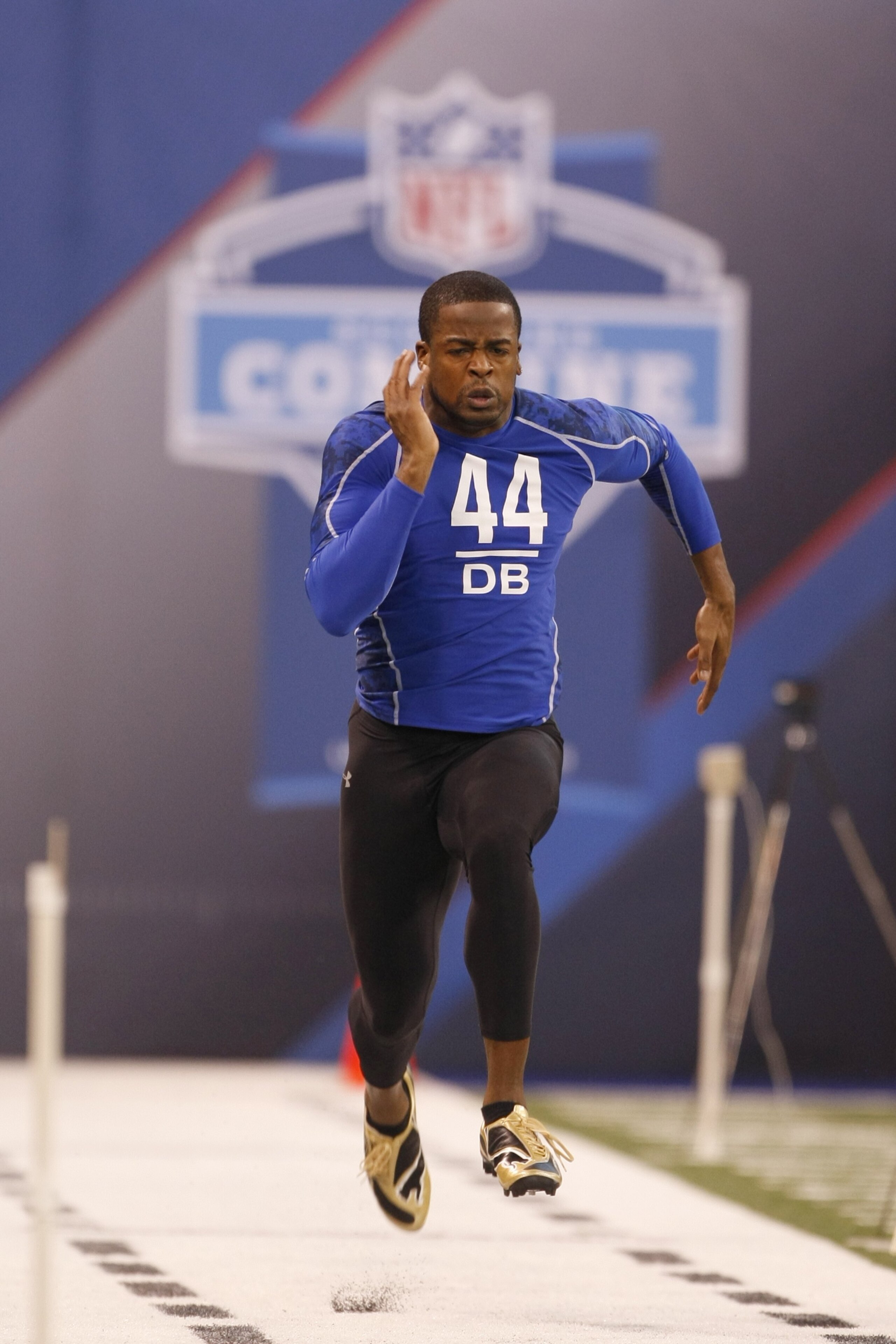 INDIANAPOLIS, IN - MARCH 2: Defensive back Amari Spievey of Iowa runs the 40 yard dash during the NFL Scouting Combine presented by Under Armour at Lucas Oil Stadium on March 2, 2010 in Indianapolis, Indiana. (Photo by Scott Boehm/Getty Images)