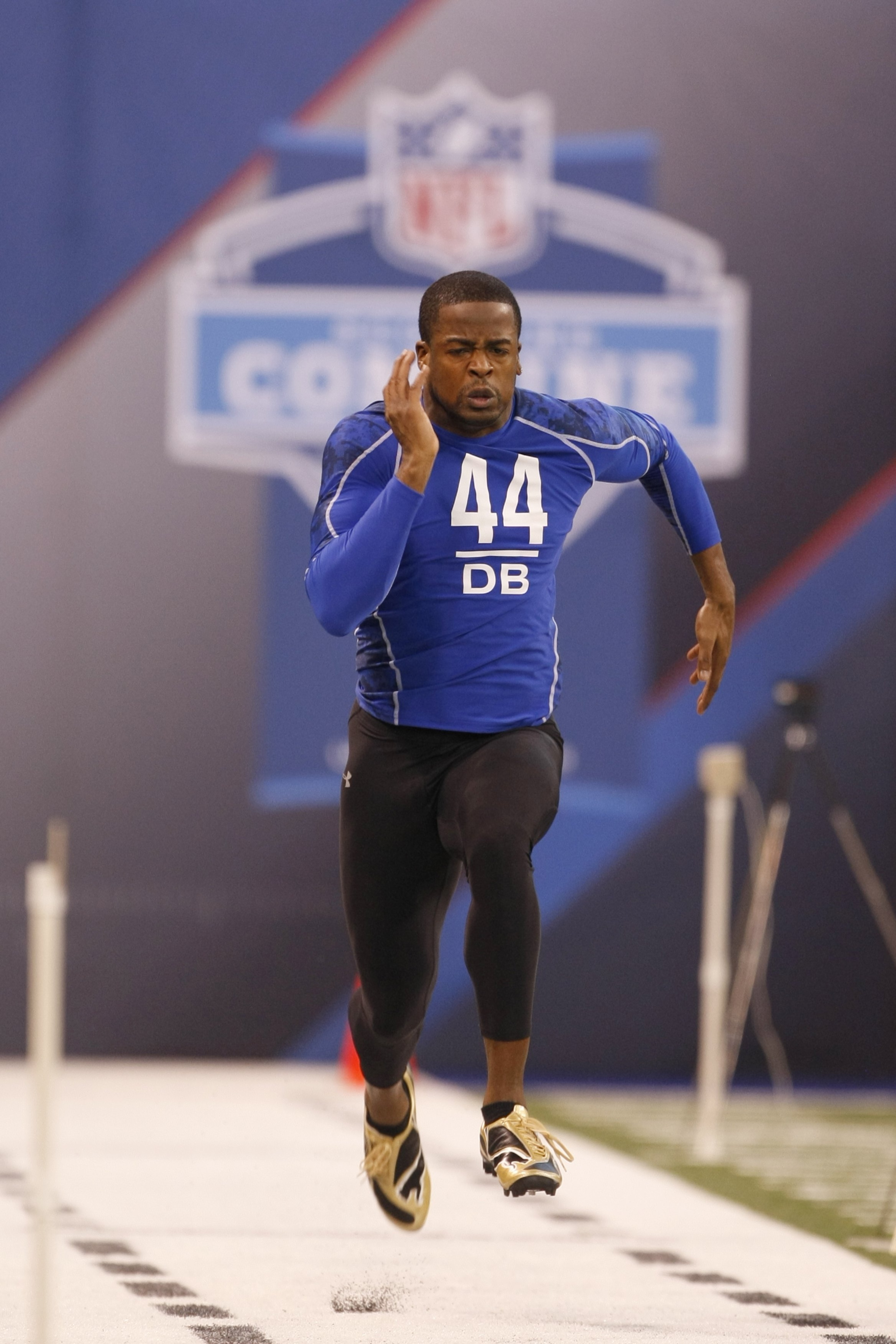INDIANAPOLIS, IN - MARCH 2: Defensive back Amari Spievey of Iowa runs the 40 yard dash during the NFL Scouting Combine presented by Under Armour at Lucas Oil Stadium on March 2, 2010 in Indianapolis, Indiana. (Photo by Scott Boehm/Getty Images)