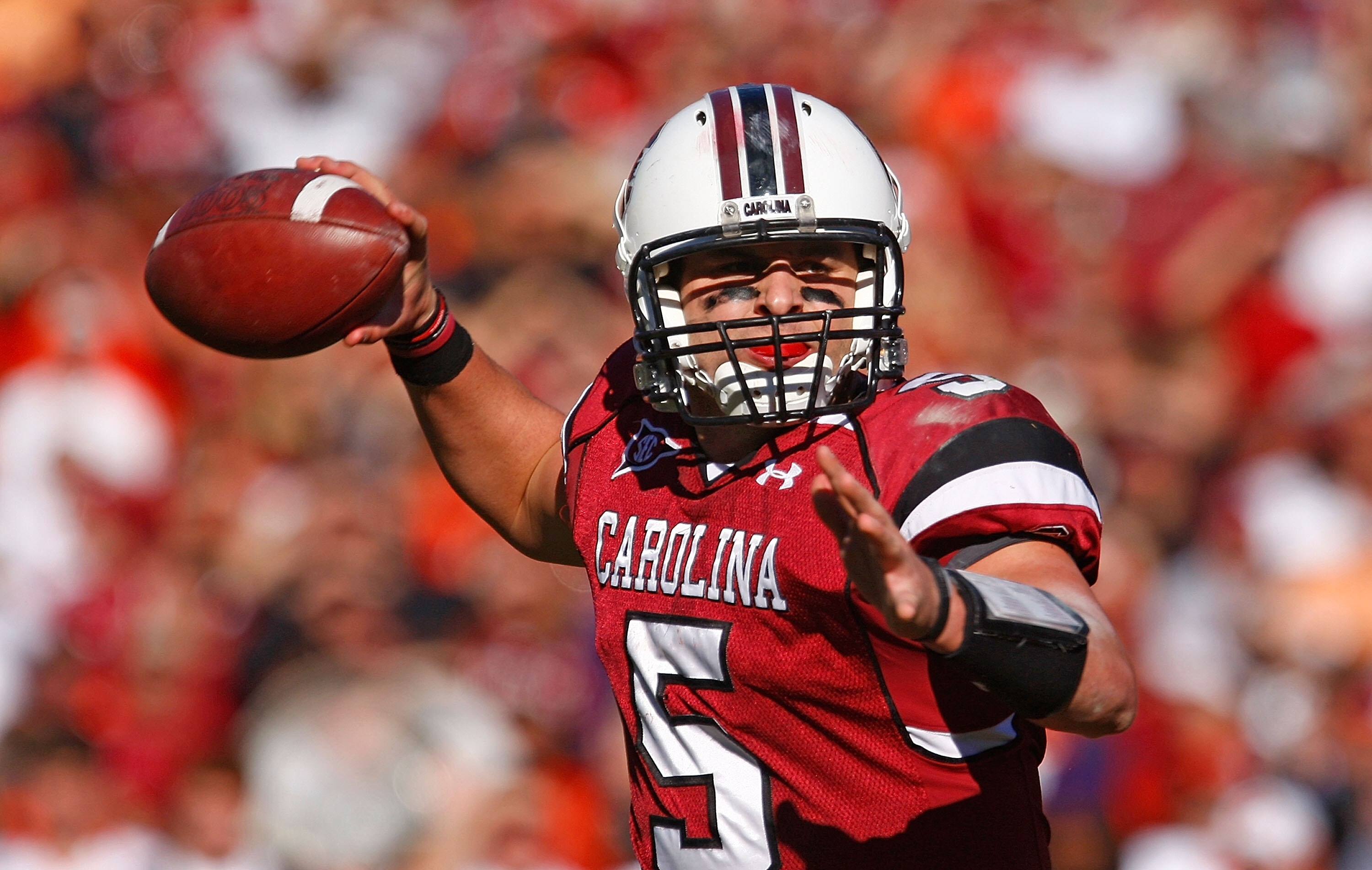 COLUMBIA, SC - NOVEMBER 28:  Stephen Garcia #5 of the South Carolina Gamecocks drops back to pass against the Clemson Tigers at Williams-Brice Stadium on November 28, 2009 in Columbia, South Carolina.  (Photo by Scott Halleran/Getty Images)