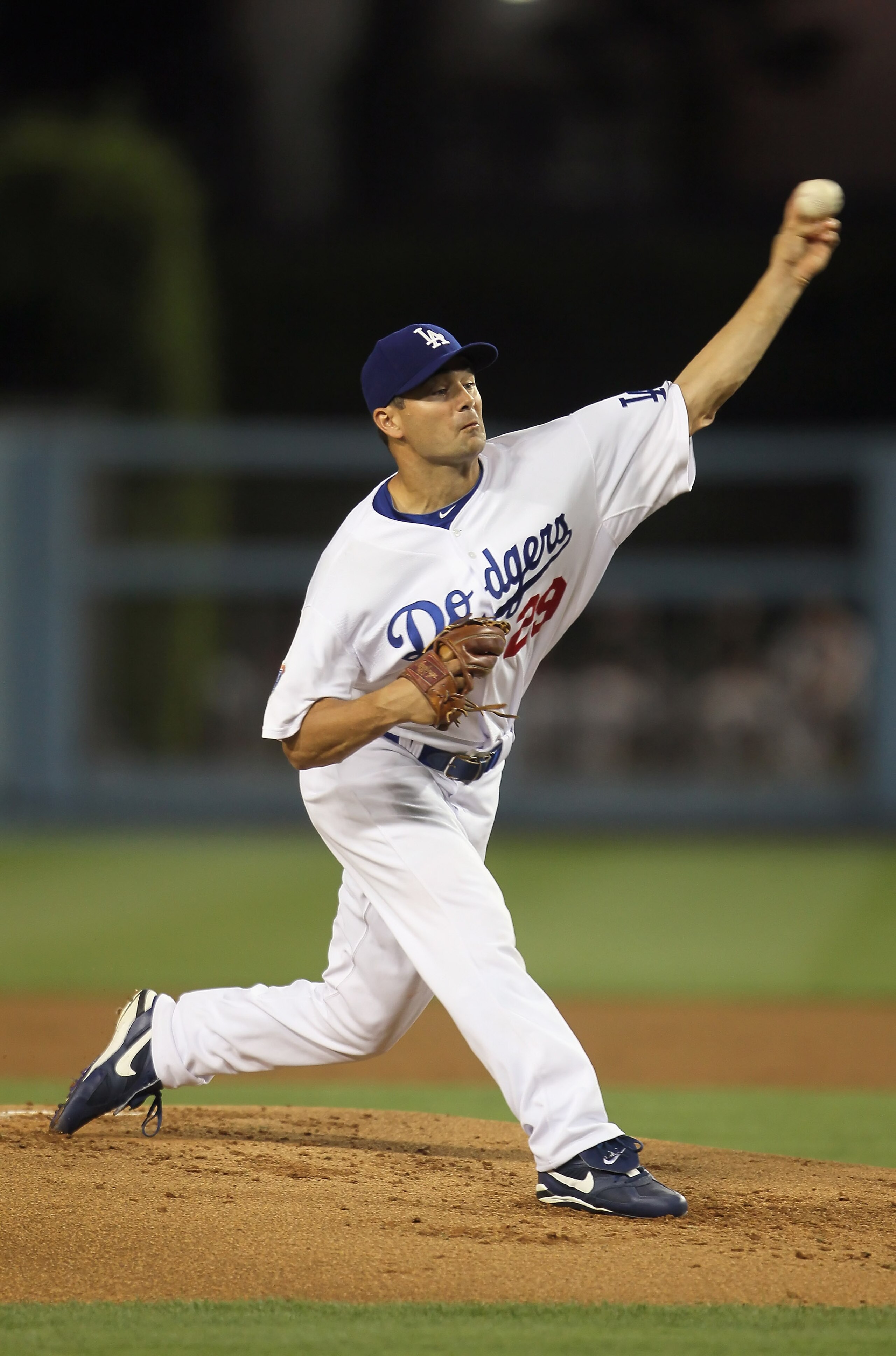 LOS ANGELES, CA - SEPTEMBER 04:  Ted Lilly #29 of the Los Angeles Dodgers pitches against the San Francisco Giants in the second inning at Dodger Stadium on September 4, 2010 in Los Angeles, California.  (Photo by Jeff Gross/Getty Images)