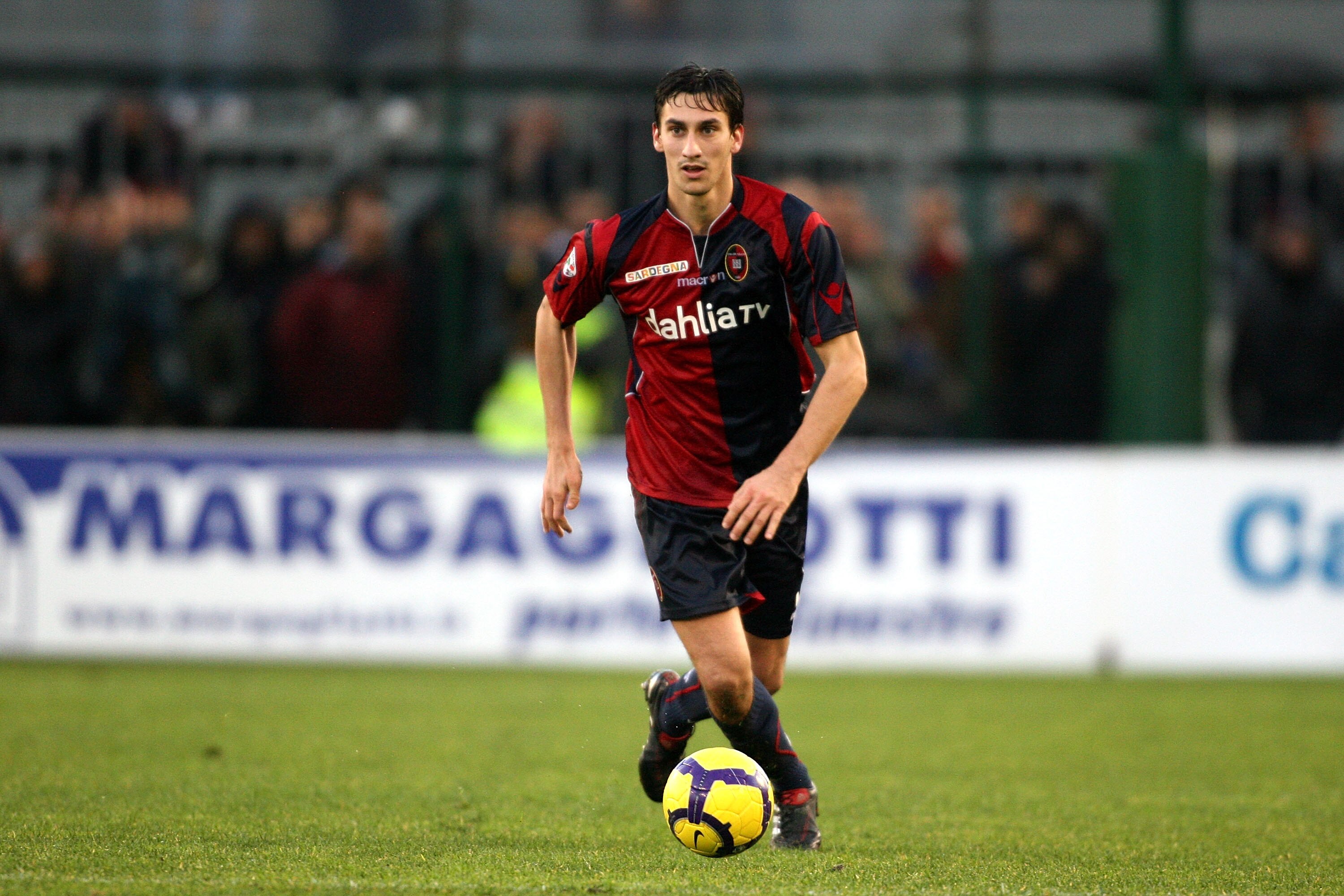 CAGLIARI, ITALY - JANUARY 06:  Davide Astori of Cagliari  during the Serie A match between Cagliari and Roma at Stadio Sant'Elia on January 6, 2010 in Cagliari, Italy.  (Photo by Enrico Locci/Getty Images)