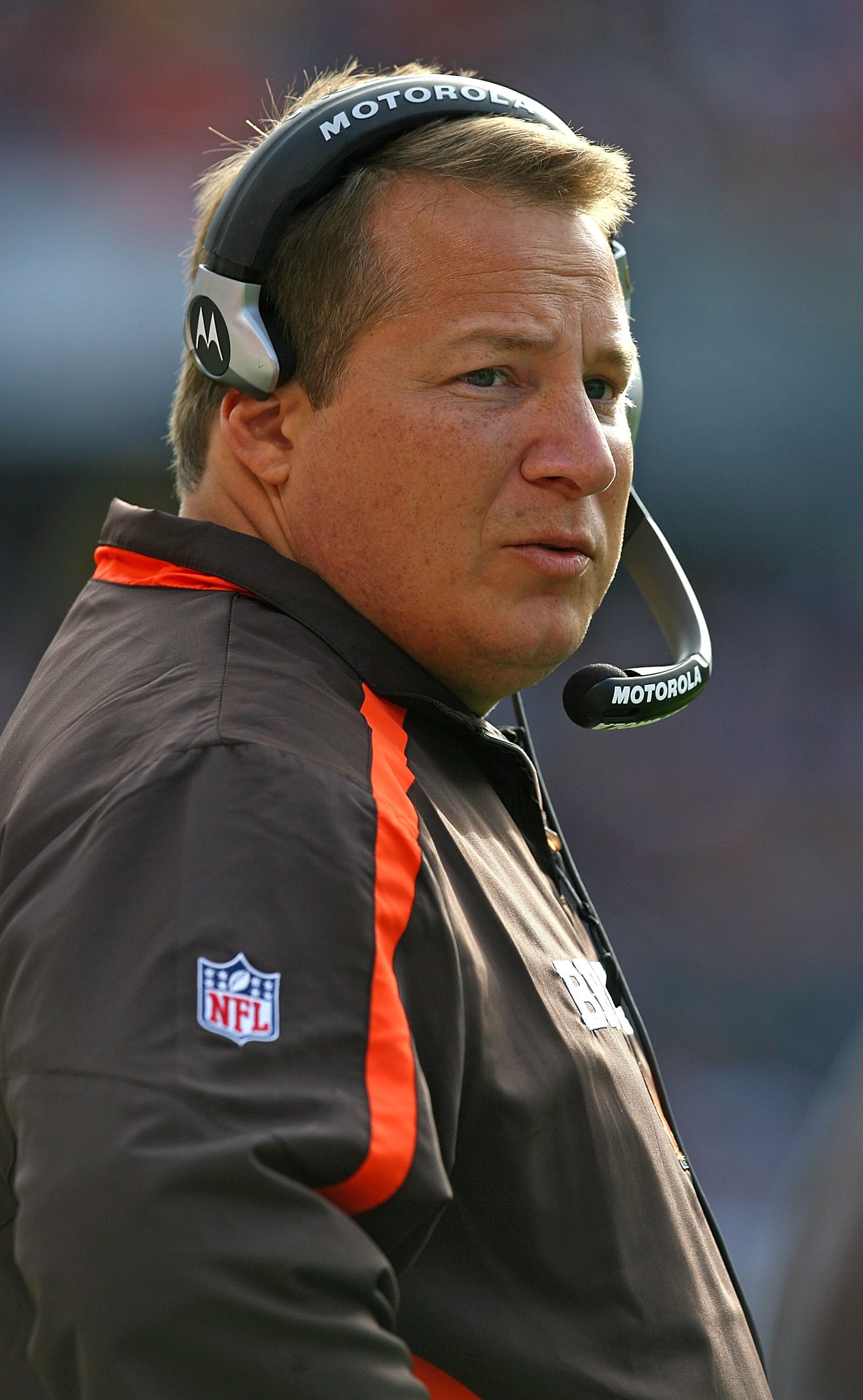 CHICAGO - NOVEMBER 01: Head coach Eric Mangini of the Cleveland Browns watches as his team takes on the Chicago Bears at Soldier Field on November 1, 2009 in Chicago, Illinois. The Bears defeated the Browns 30-6. (Photo by Jonathan Daniel/Getty Images)