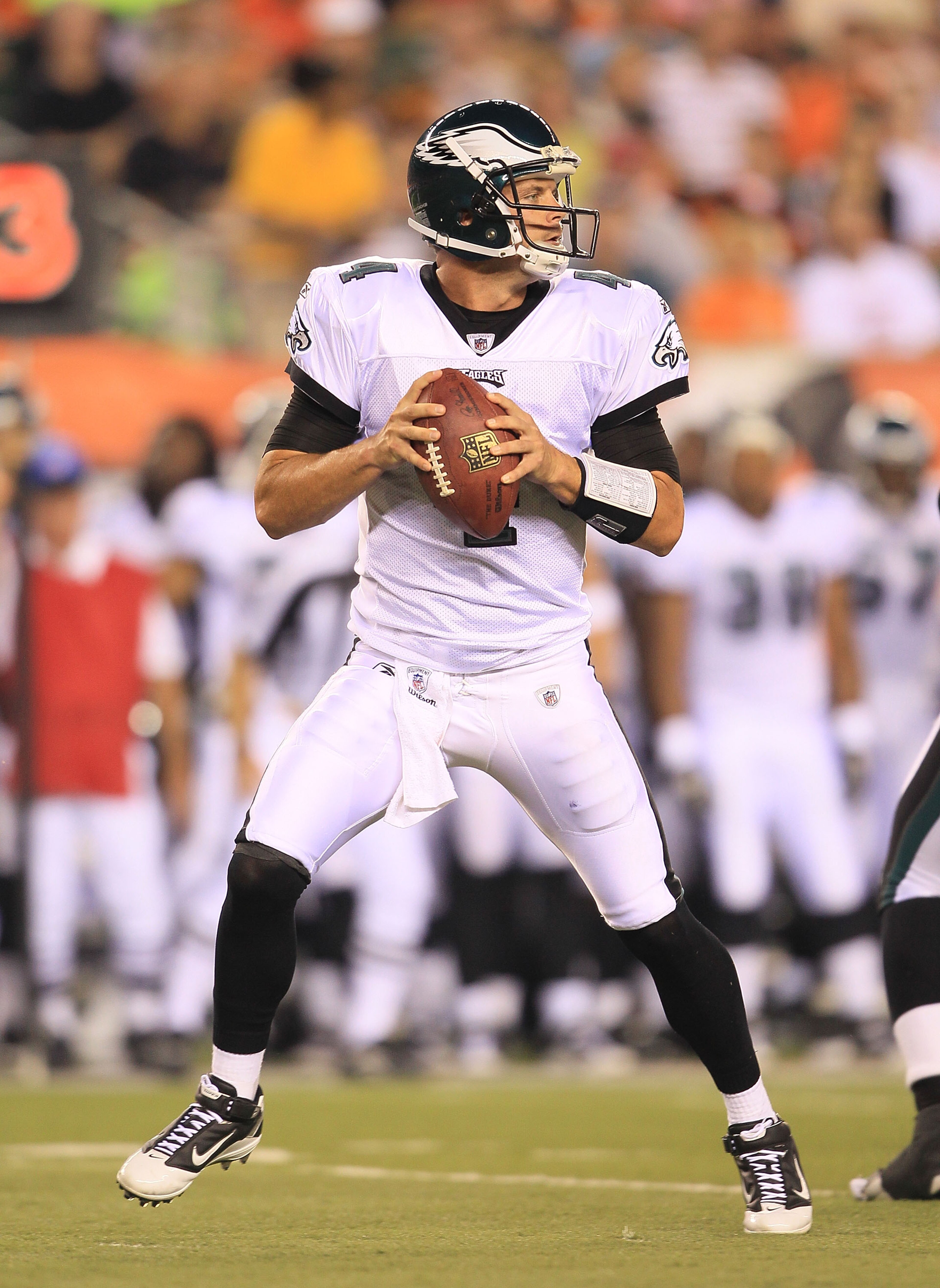 CINCINNATI - AUGUST 20:  Kevin Kolb #4 of the Philadelphia Eagles runs with the ball during the NFL preseason game against the Cincinnati Bengals at Paul Brown Stadium on August 20, 2010 in Cincinnati, Ohio.  (Photo by Andy Lyons/Getty Images)