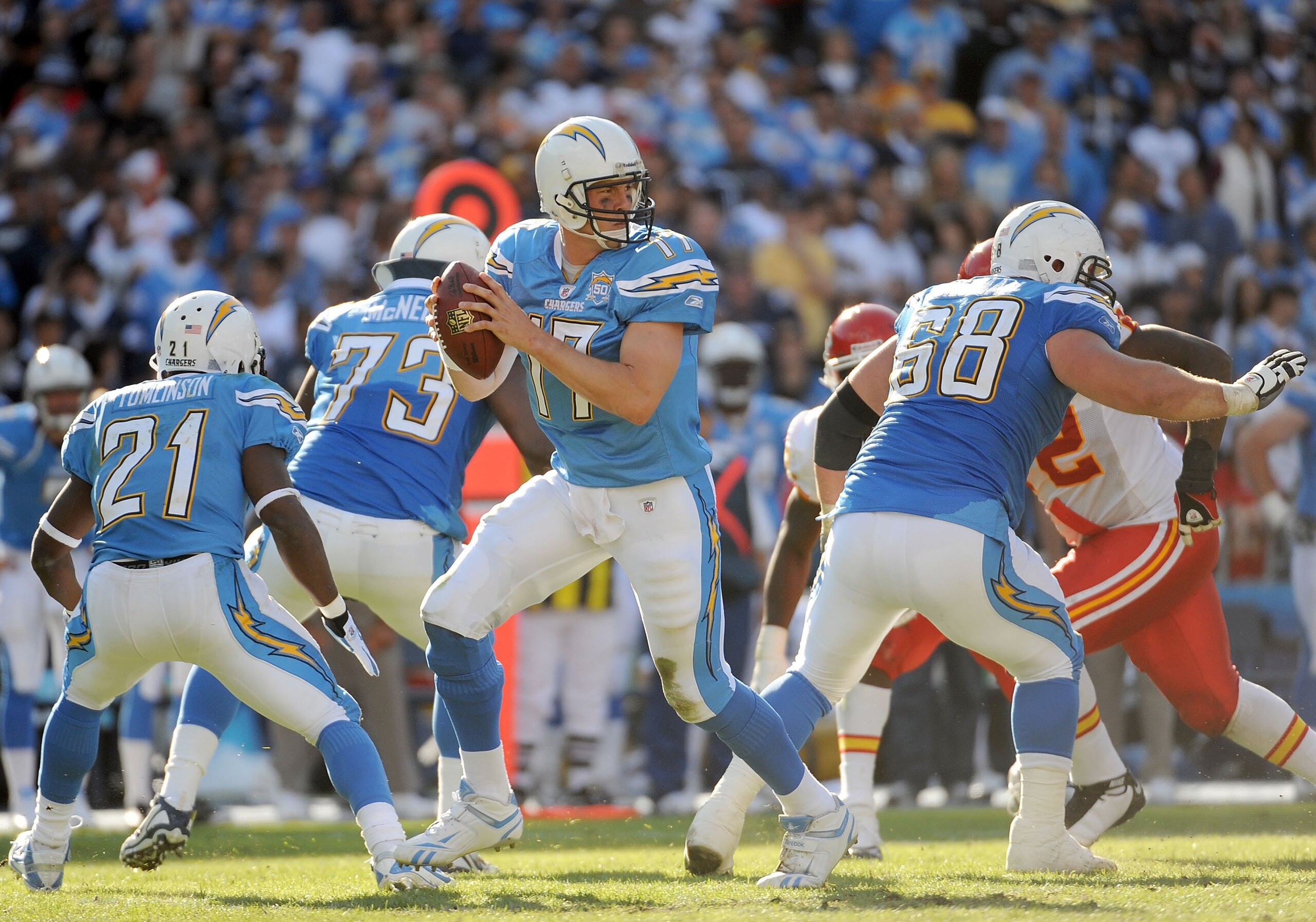 SAN DIEGO - NOVEMBER 29:  Philip Rivers #17 of the San Diego Chargers drops back to pass against the Kansas City Chiefs at Qualcomm Stadium on November 29, 2009 in San Diego, California.  (Photo by Harry How/Getty Images)