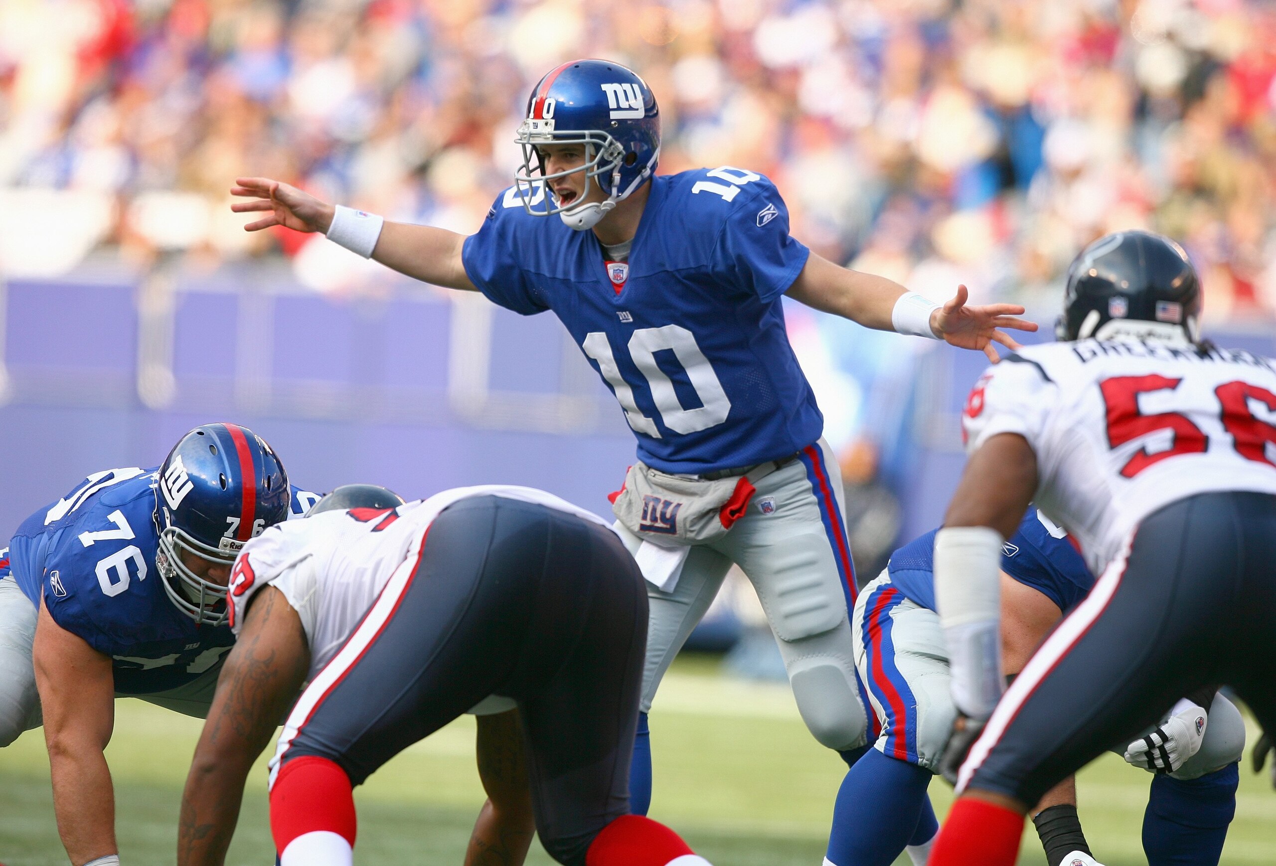 NEW YORK -NOVEMBER 5:  Quarterback Eli Manning #10 of the New York Giants yells at the line of scrimmage during the NFL game against the Houston Texans on November 5, 2006 at Giants Stadium in East Rutherford, New Jersey. ( Photo by: Al Bello/Getty Images