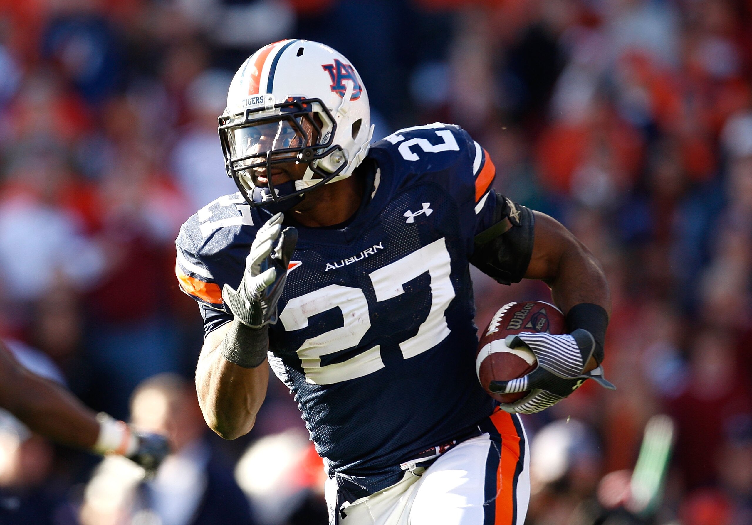 AUBURN, AL - NOVEMBER 27:  Mario Fannin #27 of the Auburn Tigers against the Alabama Crimson Tide at Jordan-Hare Stadium on November 27, 2009 in Auburn, Alabama.  (Photo by Kevin C. Cox/Getty Images)