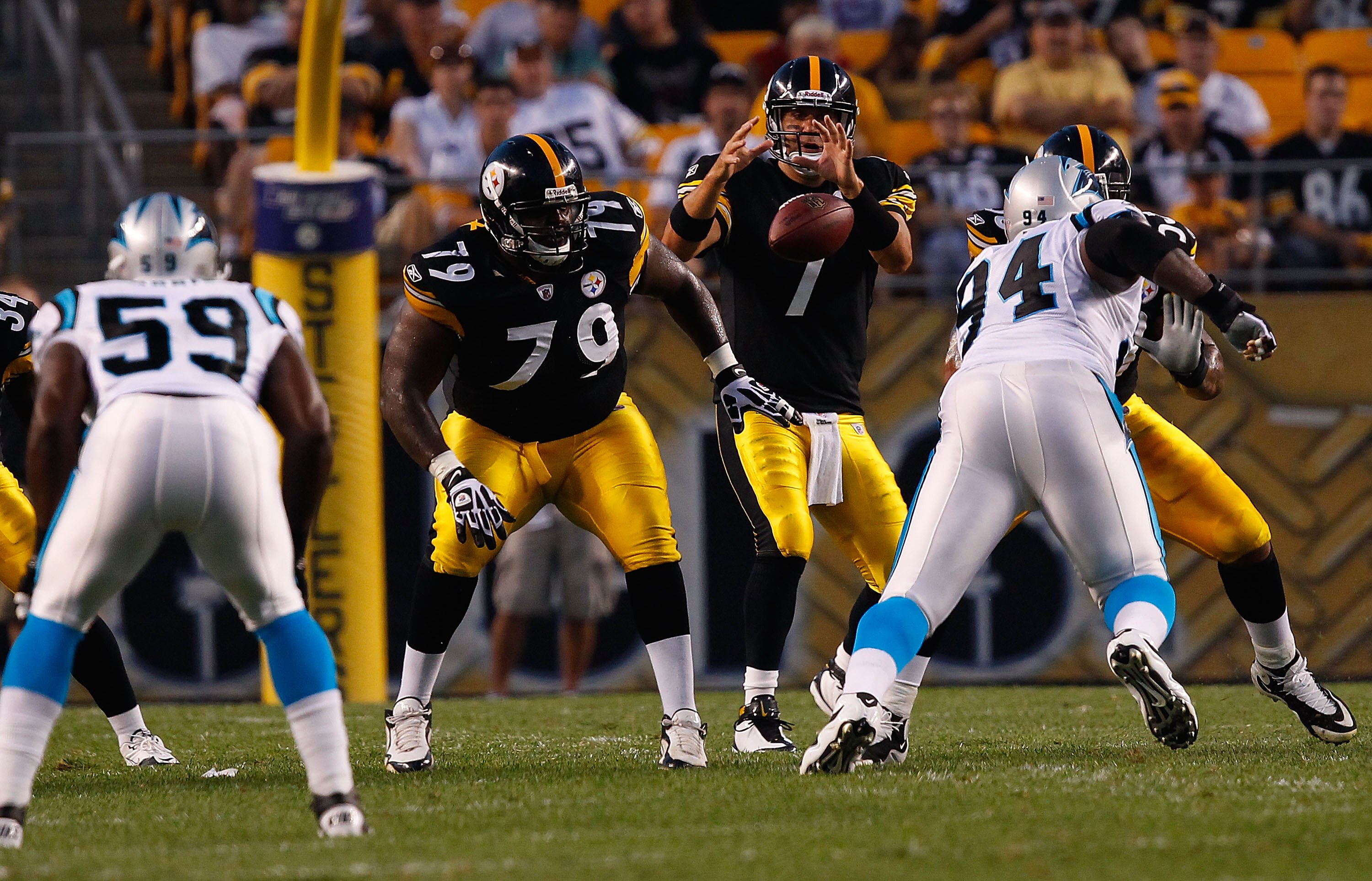 PITTSBURGH - SEPTEMBER 02: Ben Roethlisberger #7 of the Pittsburgh Steelers drops back to pass against the Carolina Panthers during the preseason game on September 2, 2010 at Heinz Field in Pittsburgh, Pennsylvania. (Photo by Jared Wickerham/Getty Images)