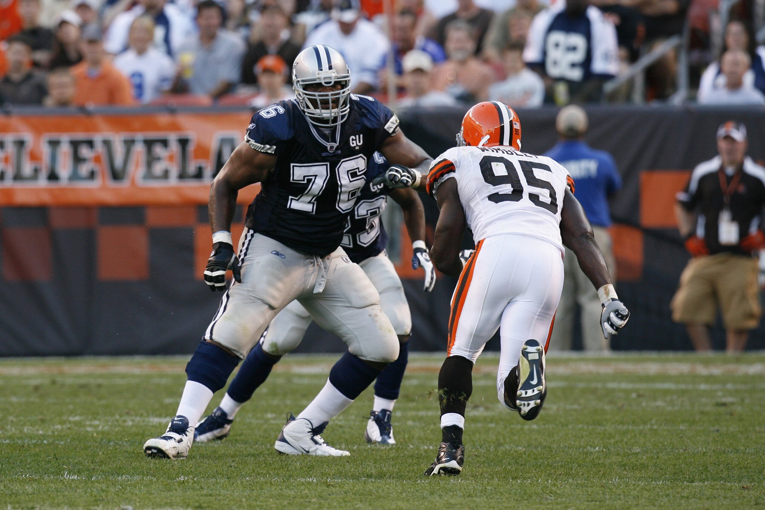 CLEVELAND - SEPTEMBER 7:  Flozell Adams #76 of the Dallas Cowboys blocks against Kamerion Wimbley #95 of the Cleveland Browns during the game at Cleveland Browns Stadium on September 7, 2008 in Cleveland, Ohio.  (Photo by Kevin C. Cox/Getty Images)