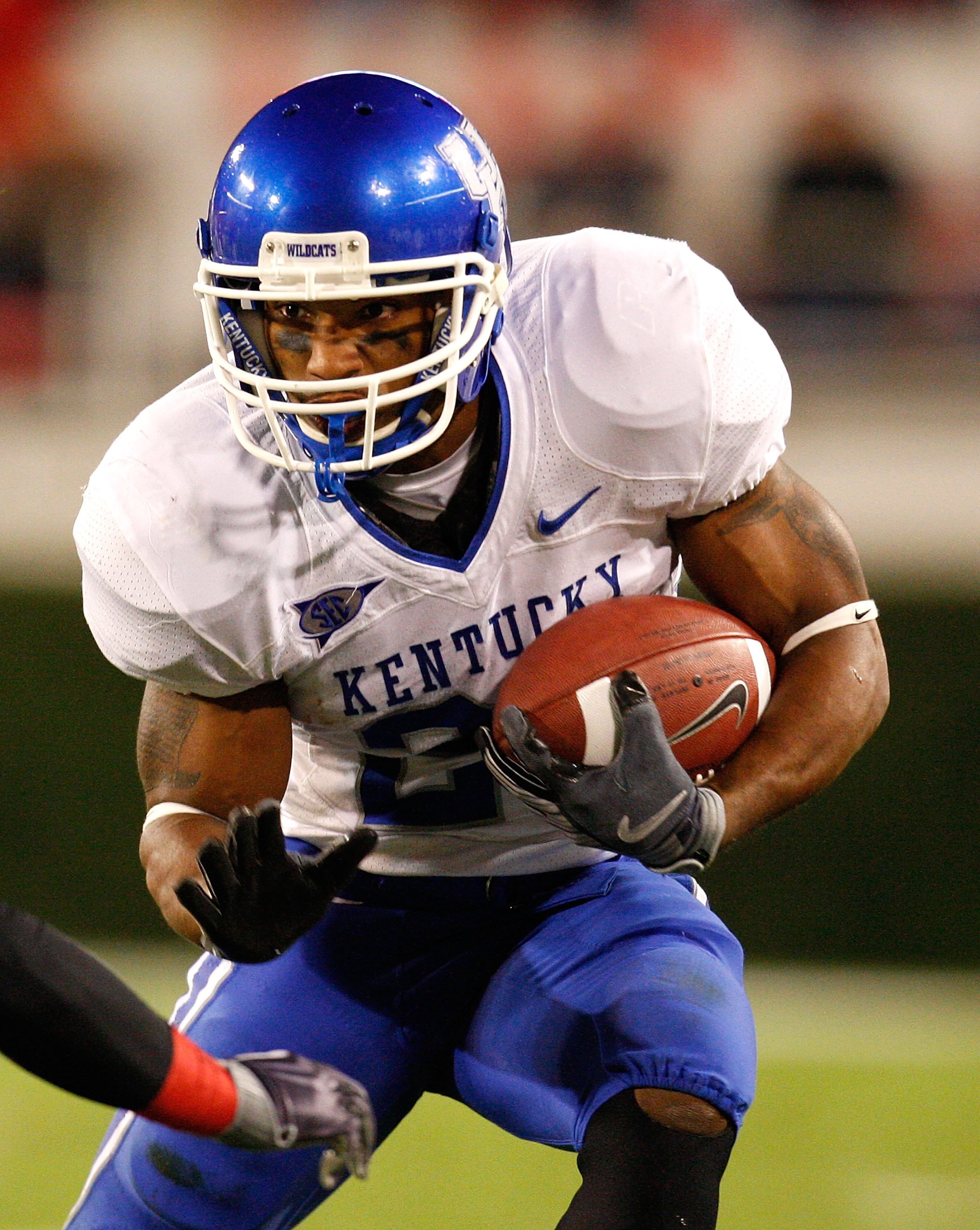 ATHENS, GA - NOVEMBER 21:  Derrick Locke #20 of the Kentucky Wildcats against the Georgia Bulldogs at Sanford Stadium on November 21, 2009 in Athens, Georgia.  (Photo by Kevin C. Cox/Getty Images)
