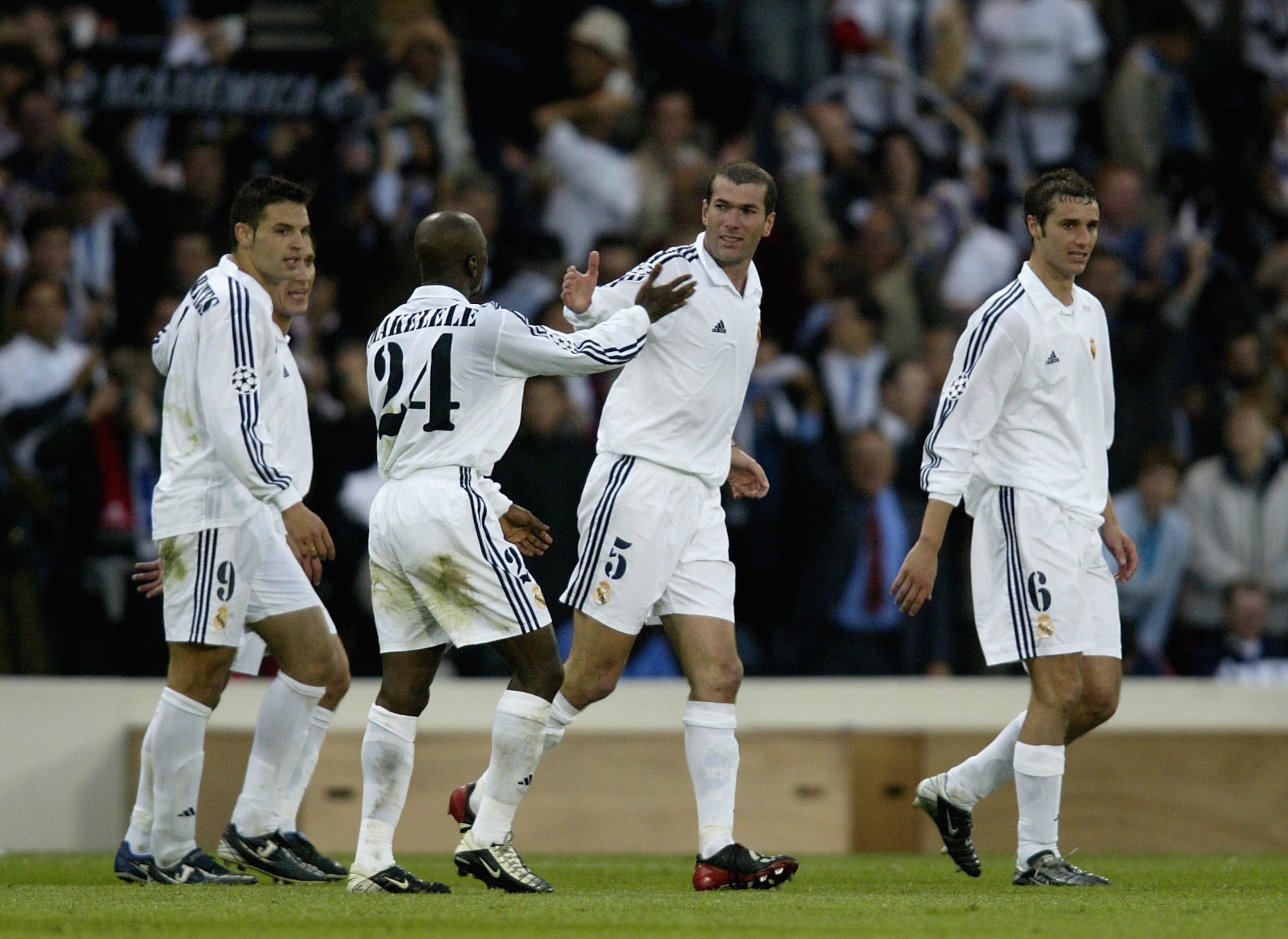GLASGOW, GREAT BRITAIN - May 15:  Zinedine Zidane is congratulated by his teammates after scoring the second goal for Real Madrid during the UEFA Champions League Final between Real Madrid and Bayer Leverkusen played at Hampden Park, Glasgow on May 15, 20