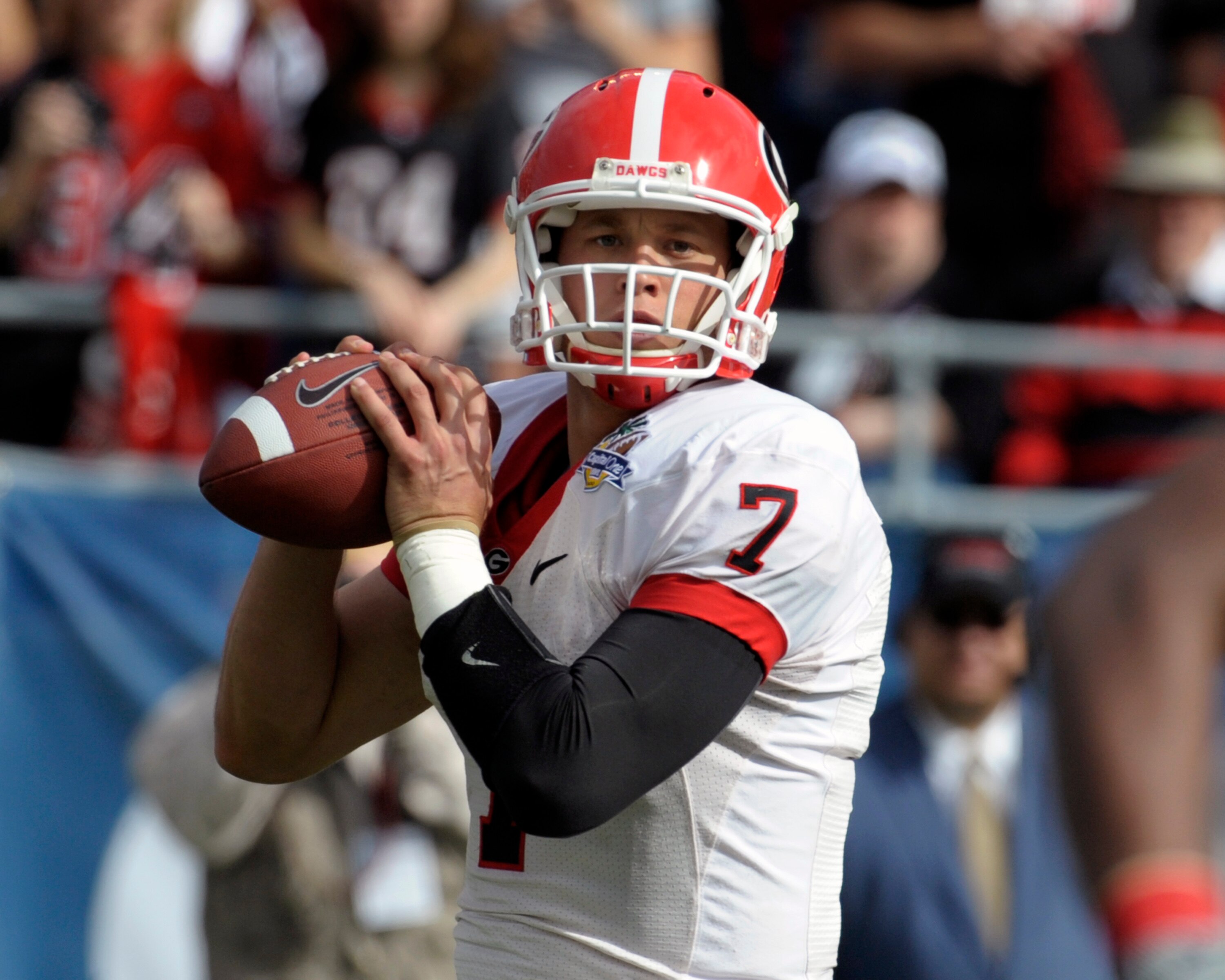 ORLANDO, FL - JANUARY 1: Quarterback Matthew Stafford #7 of the University of Georgia sets to pass against the Michigan State Spartans during the 2009 Capital One Bowl at the Citrus Bowl on January 1, 2009 in Orlando, Florida. (Photo by Al Messerschmidt/ ORLANDO, FL - JANUARY 1: Quarterback Matthew Stafford #7 of the University of Georgia sets to pass against the Michigan State Spartans during the 2009 Capital One Bowl at the Citrus Bowl on January 1, 2009 in Orlando, Florida. (Photo by Al Messerschmidt/