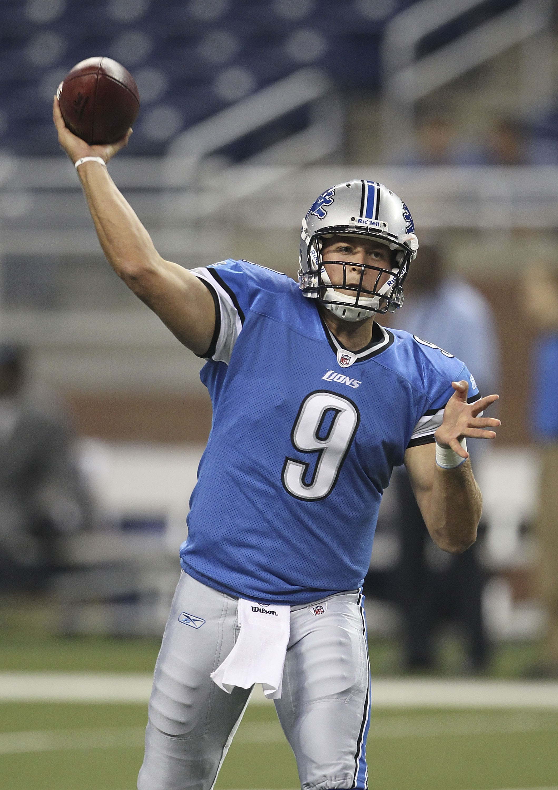DETROIT - SEPTEMBER 02:  Matthew Stafford #9 of the Detroit Lions warms up prior to the start of the preseason game against the Buffalo Bills at Ford Field on September 2, 2010 in Detroit, Michigan.  (Photo by Leon Halip/Getty Images)