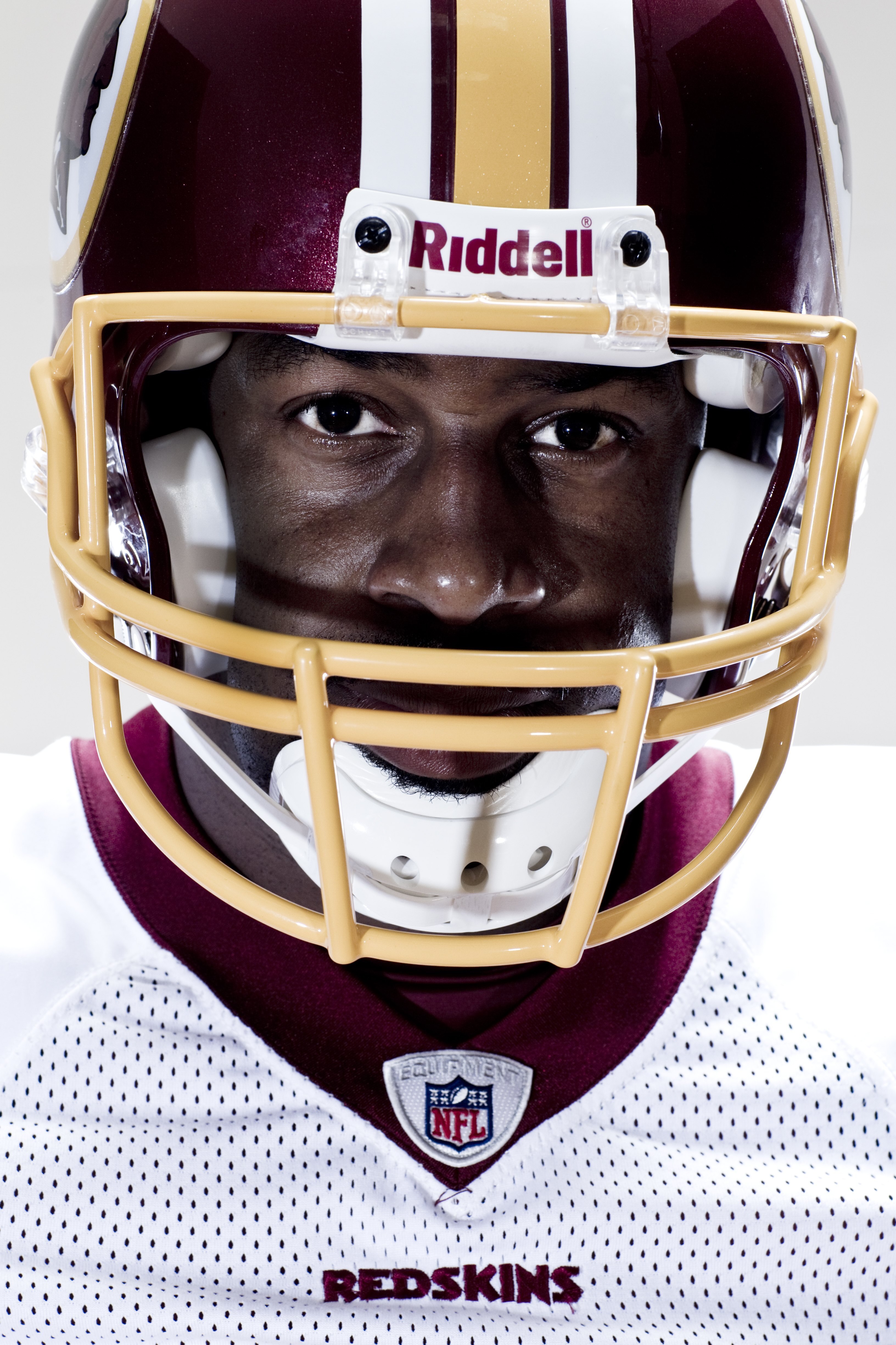 ASHBURN, VA - APRIL 15:  Washington Redskins Donovan McNabb poses for portraits at the Washington Redskins training facility on April 15, 2010 in Ashburn, Virginia  (Photo by Chris McGrath/Getty Images)