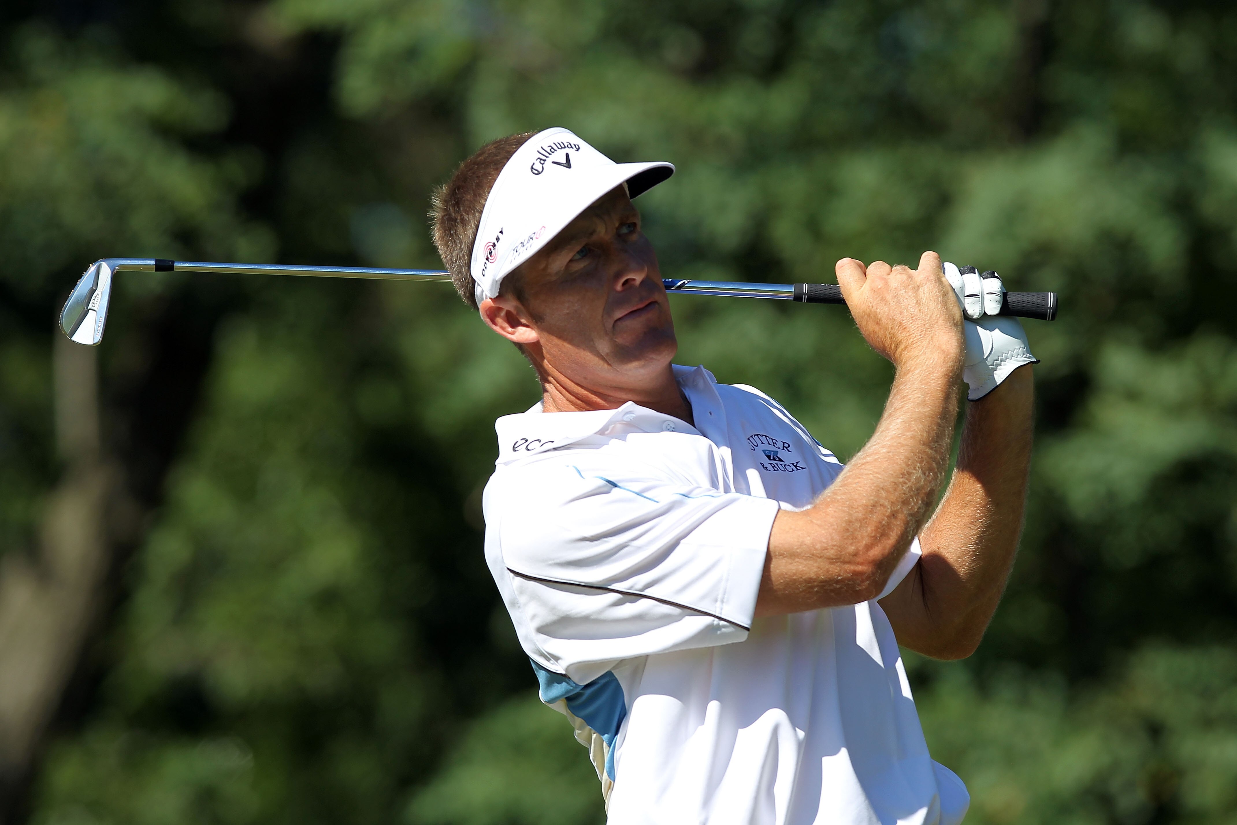 PARAMUS, NJ - AUGUST 27:  Stuart Appleby watches his tee shot on the second hole during the second round of The Barclays at the Ridgewood Country Club on August 27, 2010 in Paramus, New Jersey.  (Photo by Hunter Martin/Getty Images)