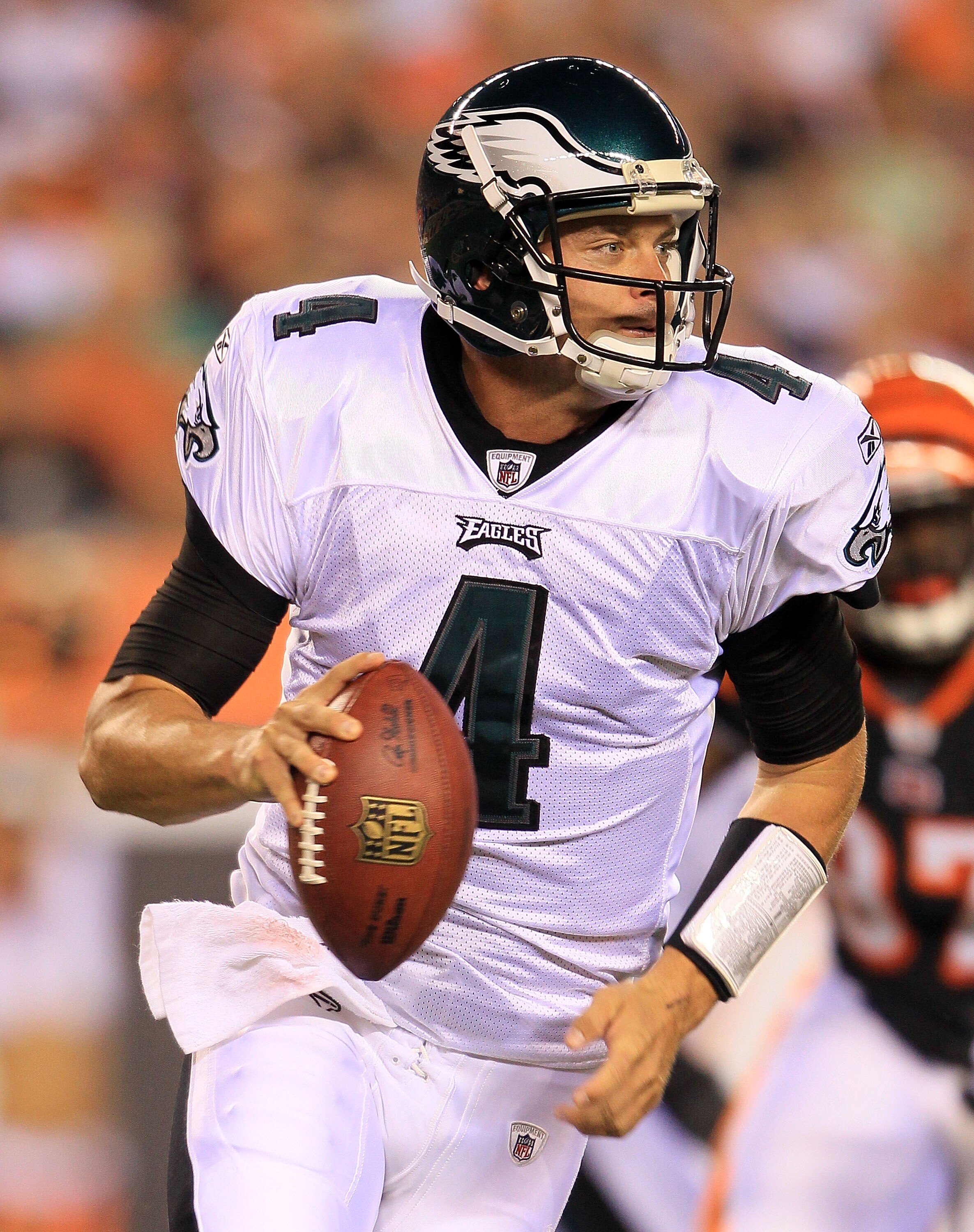 CINCINNATI - AUGUST 20:  Kevin Kolb #4 of the Philadelphia Eagles runs with the ball during the NFL preseason game against the Cincinnati Bengals at Paul Brown Stadium on August 20, 2010 in Cincinnati, Ohio.  (Photo by Andy Lyons/Getty Images)