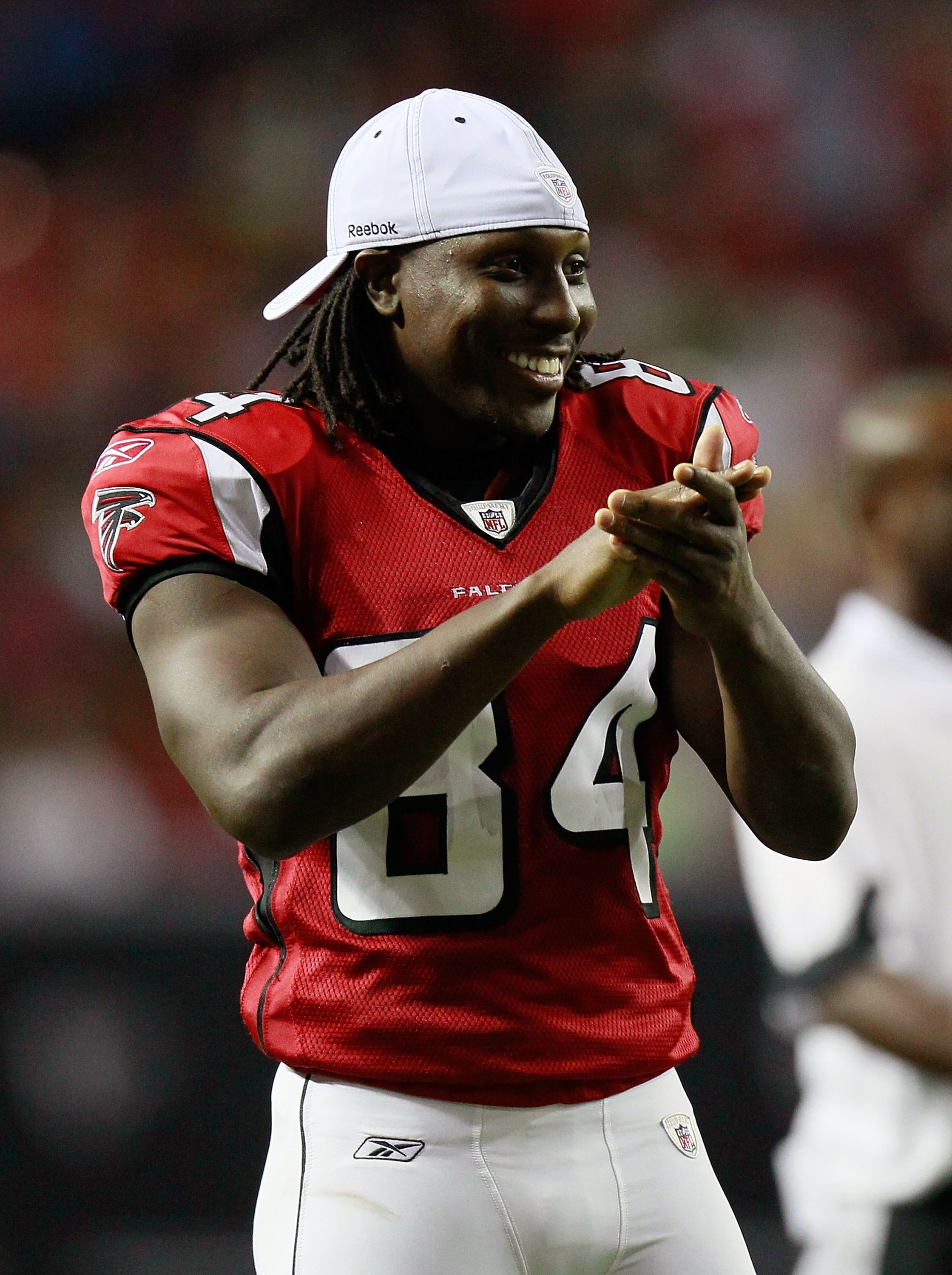 ATLANTA - AUGUST 13:  Roddy White #84 of the Atlanta Falcons against the Kansas City Chiefs at Georgia Dome on August 13, 2010 in Atlanta, Georgia.  (Photo by Kevin C. Cox/Getty Images)