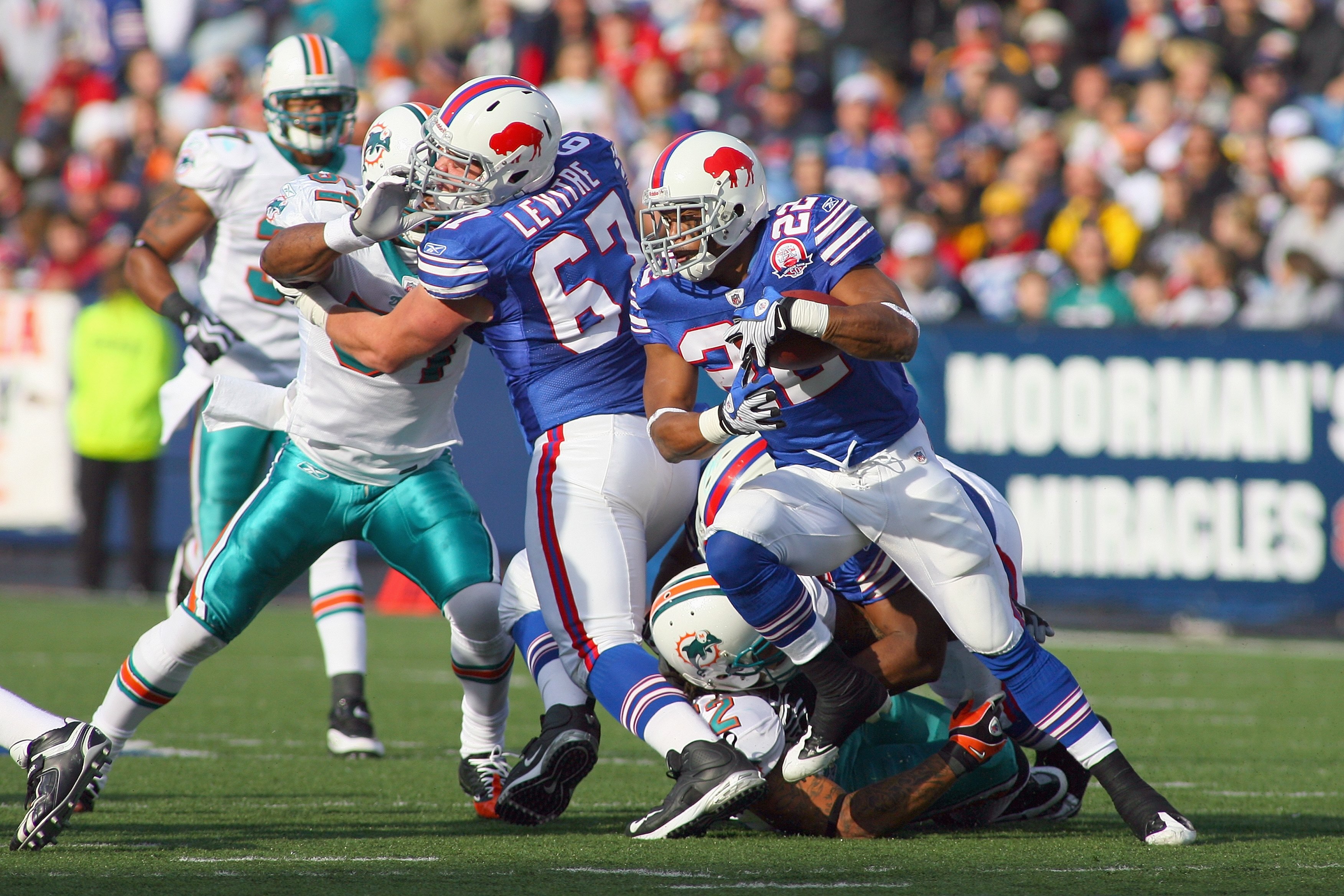 ORCHARD PARK, NY - NOVEMBER 29:  Fred Jackson #22 of the Buffalo Bills carries the ball during the game against the Miami Dolphins at Ralph Wilson Stadium on November 29, 2009 in Orchard Park, New York. Buffalo won 31-14. (Photo by Rick Stewart/Getty Imag