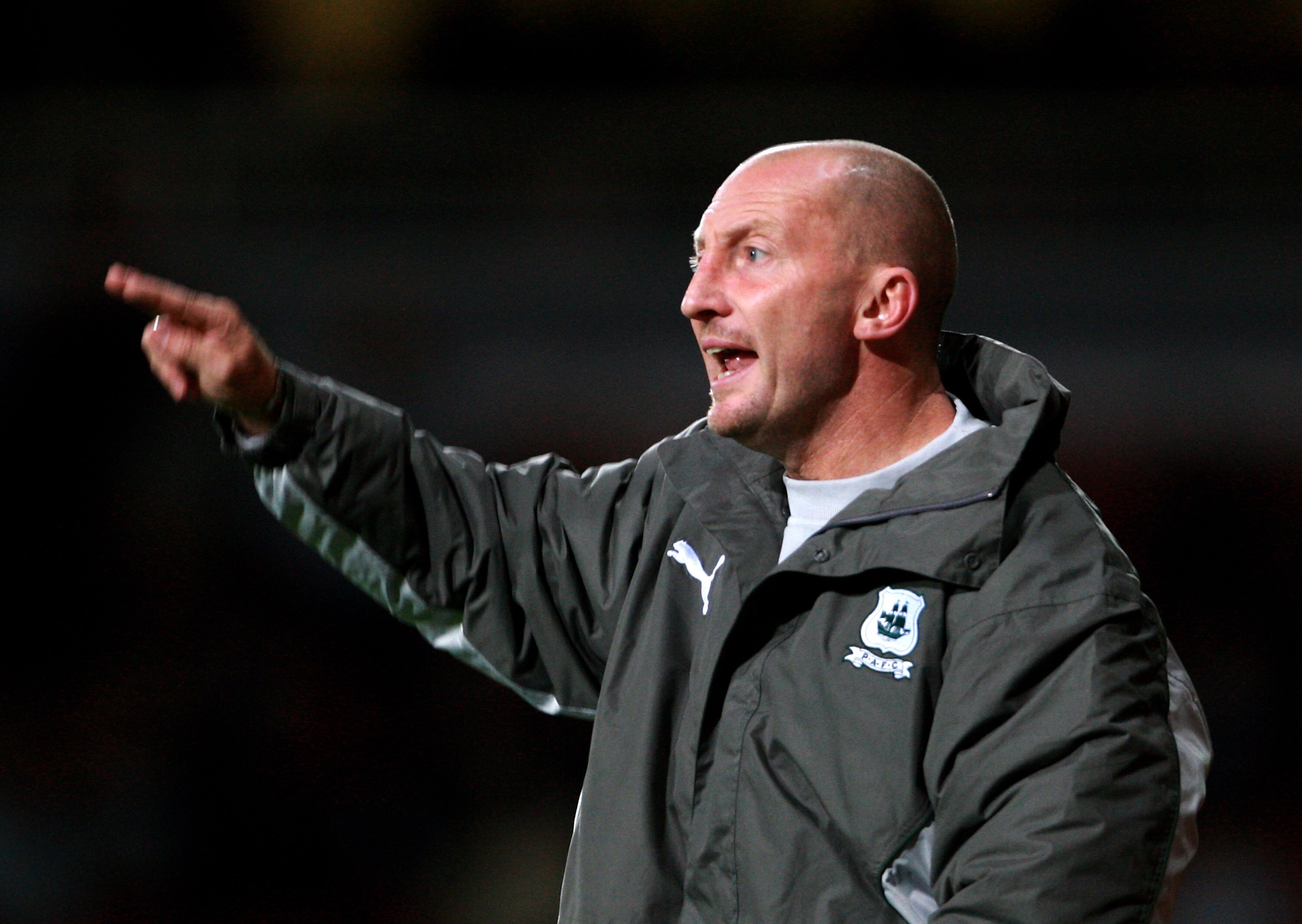 LONDON - SEPTEMBER 26:  Ian Hollaway Manager of Plymouth Argyle during the Carling Cup third round match between West Ham United and Plymouth Argyle at Upton Park on September 26, 2007 in London.  (Photo by Phil Cole/Getty Images)