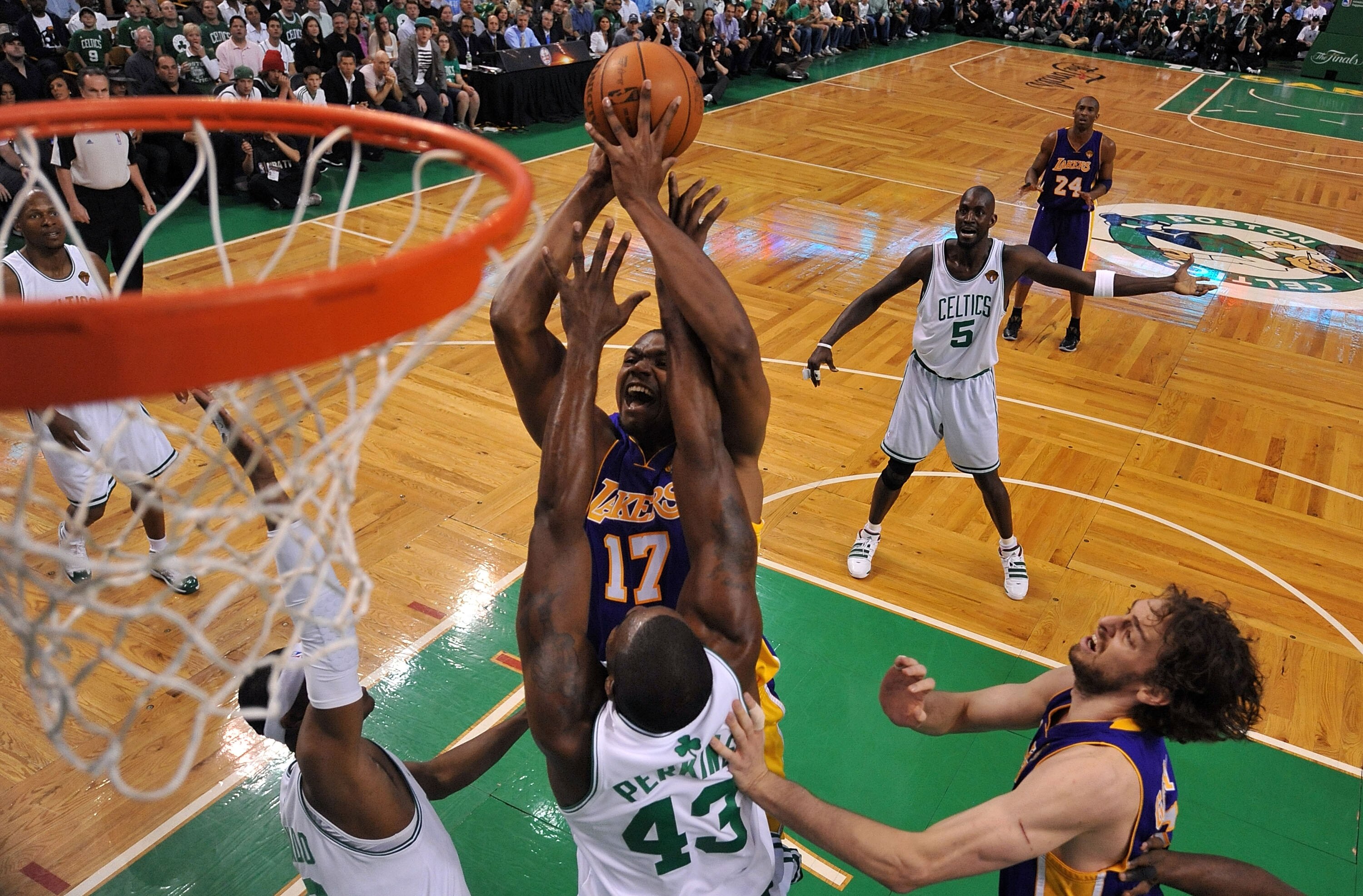 BOSTON - JUNE 13:  Andrew Bynum #17 of the Los Angeles Lakers goes to the basket against Kendrick Perkins #43 of the Boston Celtics during Game Five of the 2010 NBA Finals on June 13, 2010 at TD Garden in Boston, Massachusetts. NOTE TO USER: User expressl