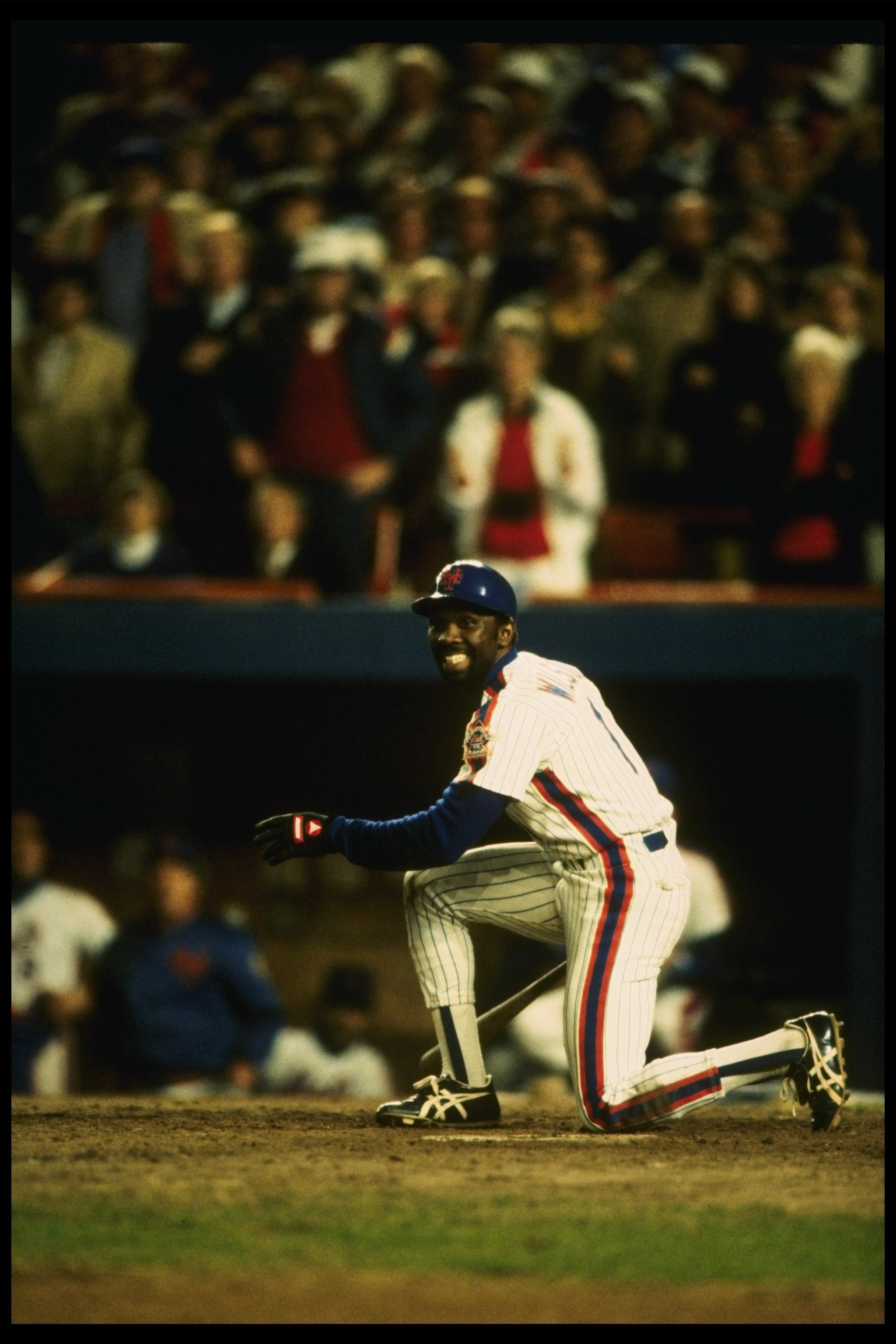 27 Oct 1986:  Mookie Wilson of the New York Mets waites on deck during the Mets 8-5 win over the Boston Red Sox in game 7 of the World Series at Shea Stadium in Flushing, New York.  The Mets won the series 4 games to 3. Mandatory Credit: T. G. Higgins  /A