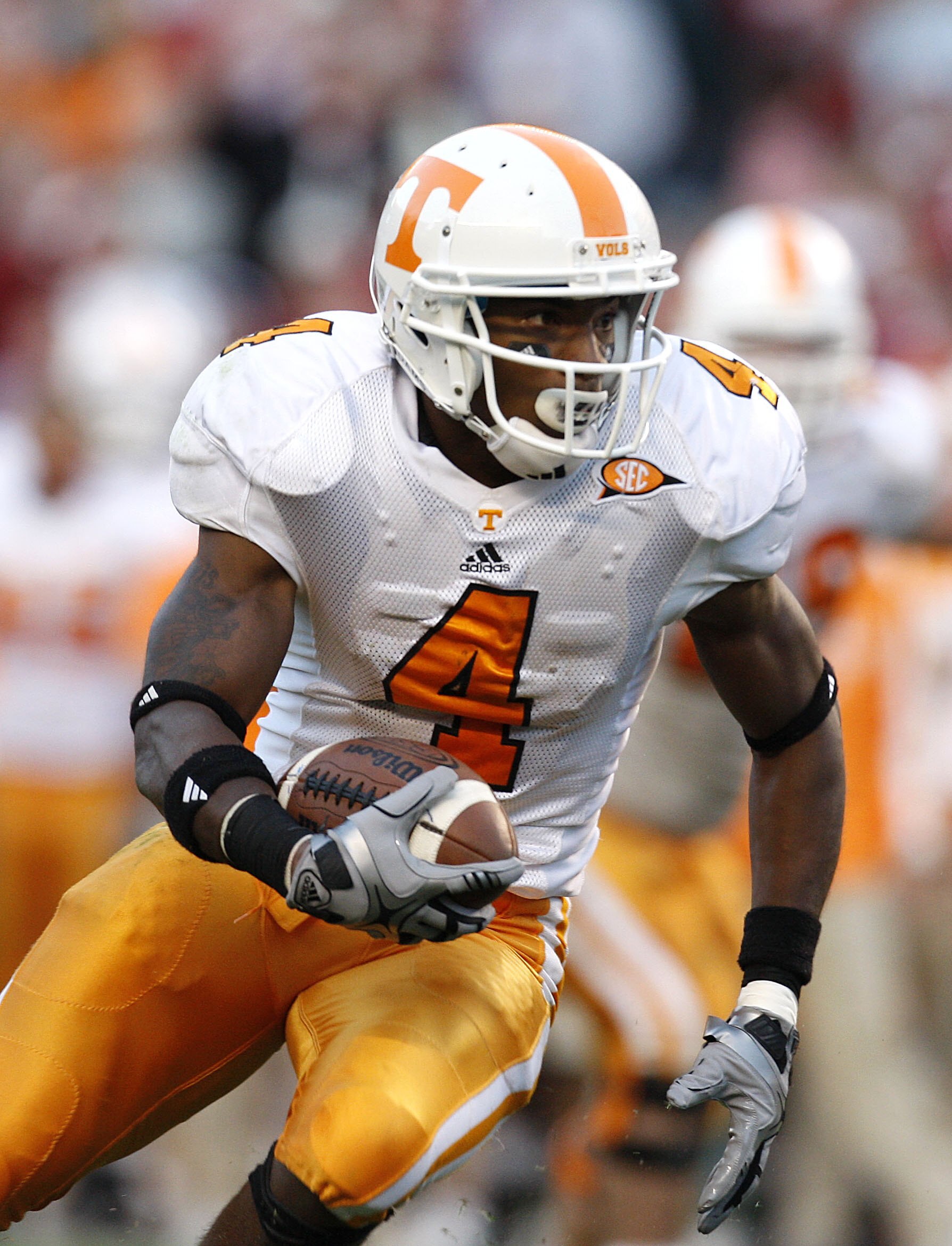 TUSCALOOSA, AL - OCTOBER 24:  Gerald Jones #4 of the Tennessee Volunteers against the Alabama Crimson Tide at Bryant-Denny Stadium on October 24, 2009 in Tuscaloosa, Alabama.  (Photo by Kevin C. Cox/Getty Images)