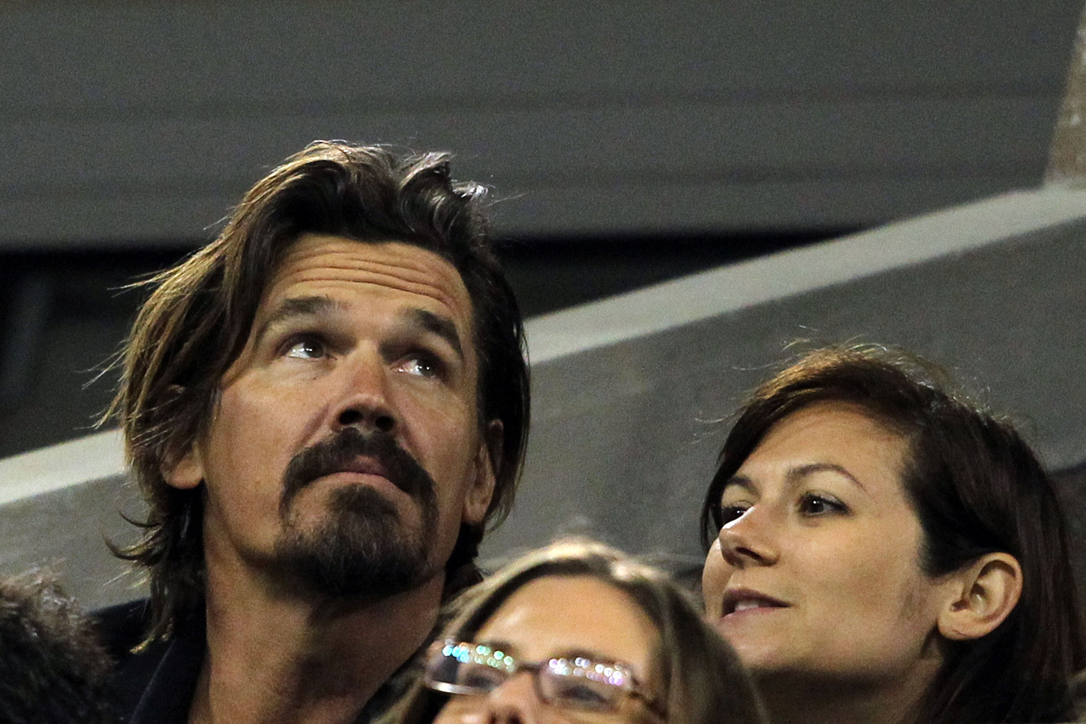 NEW YORK - SEPTEMBER 09:  Josh Brolin looks on as Rafael Nadal of Spain plays against Fernando Verdasco of Spain during his men's single quarterfinal match on day eleven of the 2010 U.S. Open at the USTA Billie Jean King National Tennis Center on Septembe