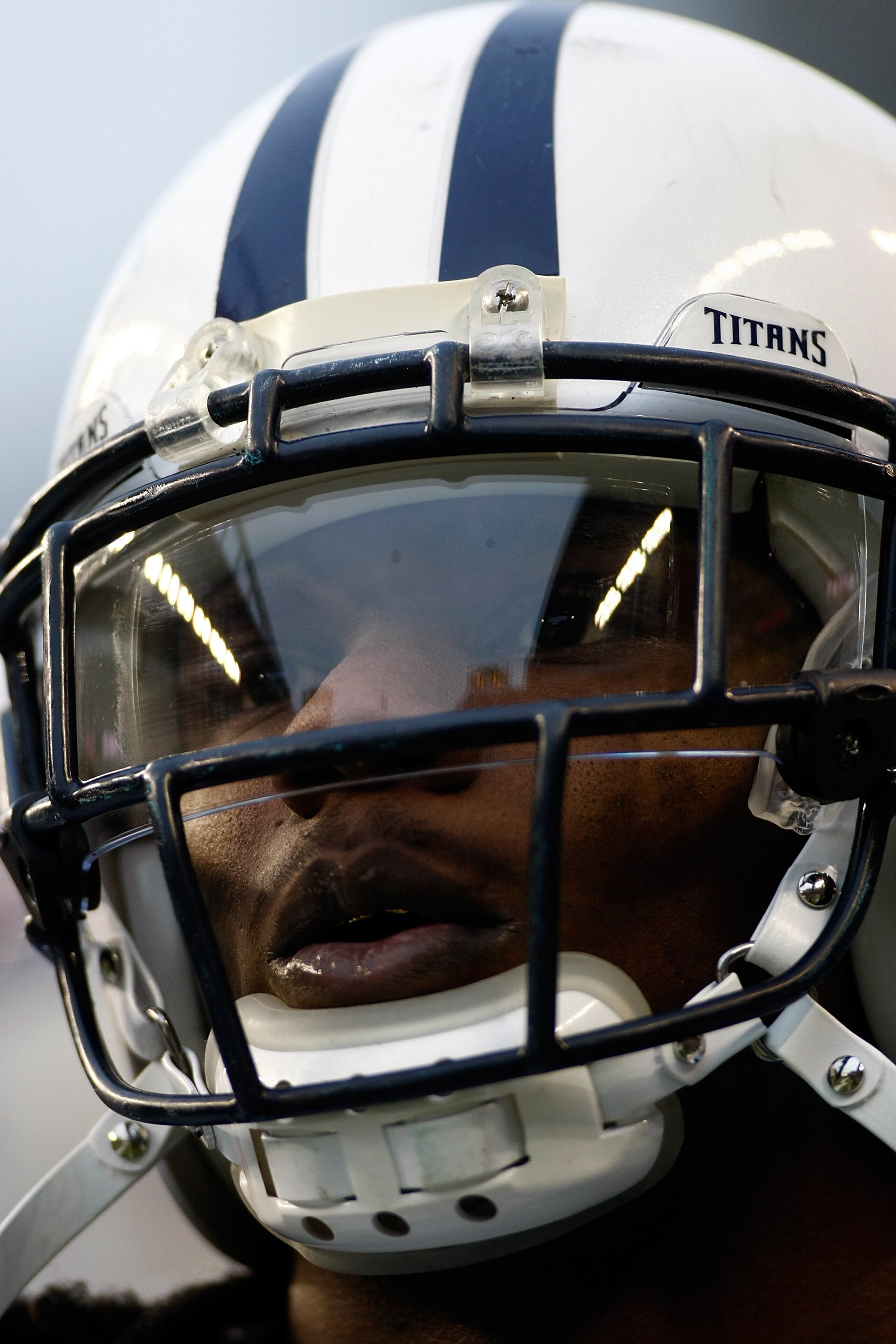 SEATTLE , WA - JANUARY 03:  Chris Johnson #28 of the Tennessee Titans plays against the Seattle Seahawks   at Qwest Field on January 3, 2010 in Seattle, Washington. Johnson ran for 134 yards to break the 2,000 yard mark for the season.  (Photo by Jonathan