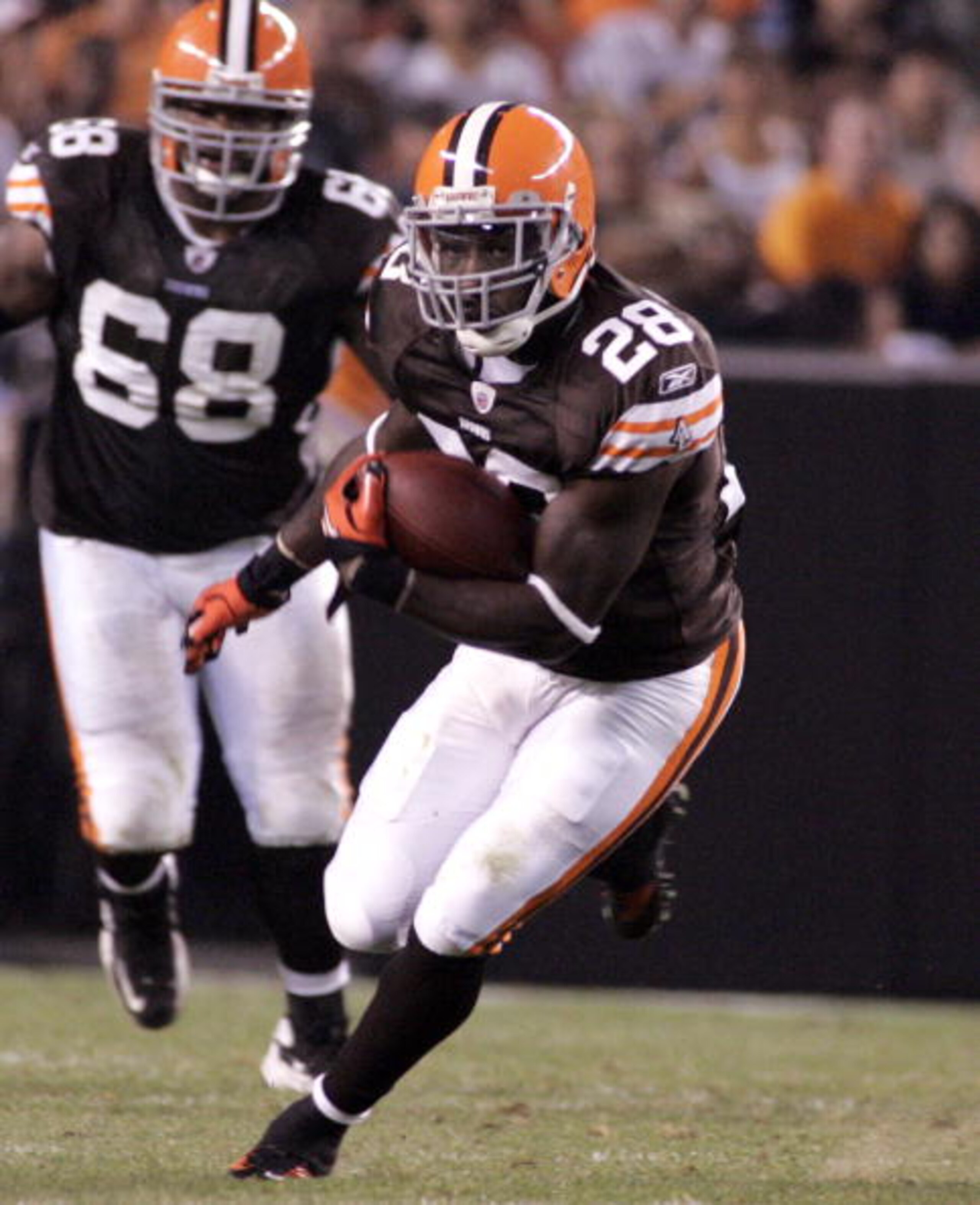 CLEVELAND - SEPTEMBER 2: James Davis #28 of the Cleveland Browns makes a cut up field against the Chicago Bears during the preseason game on September 2, 2010 at Cleveland Browns Stadium in Cleveland, Ohio. The Browns defeated the Bears 13-10. (Photo by J