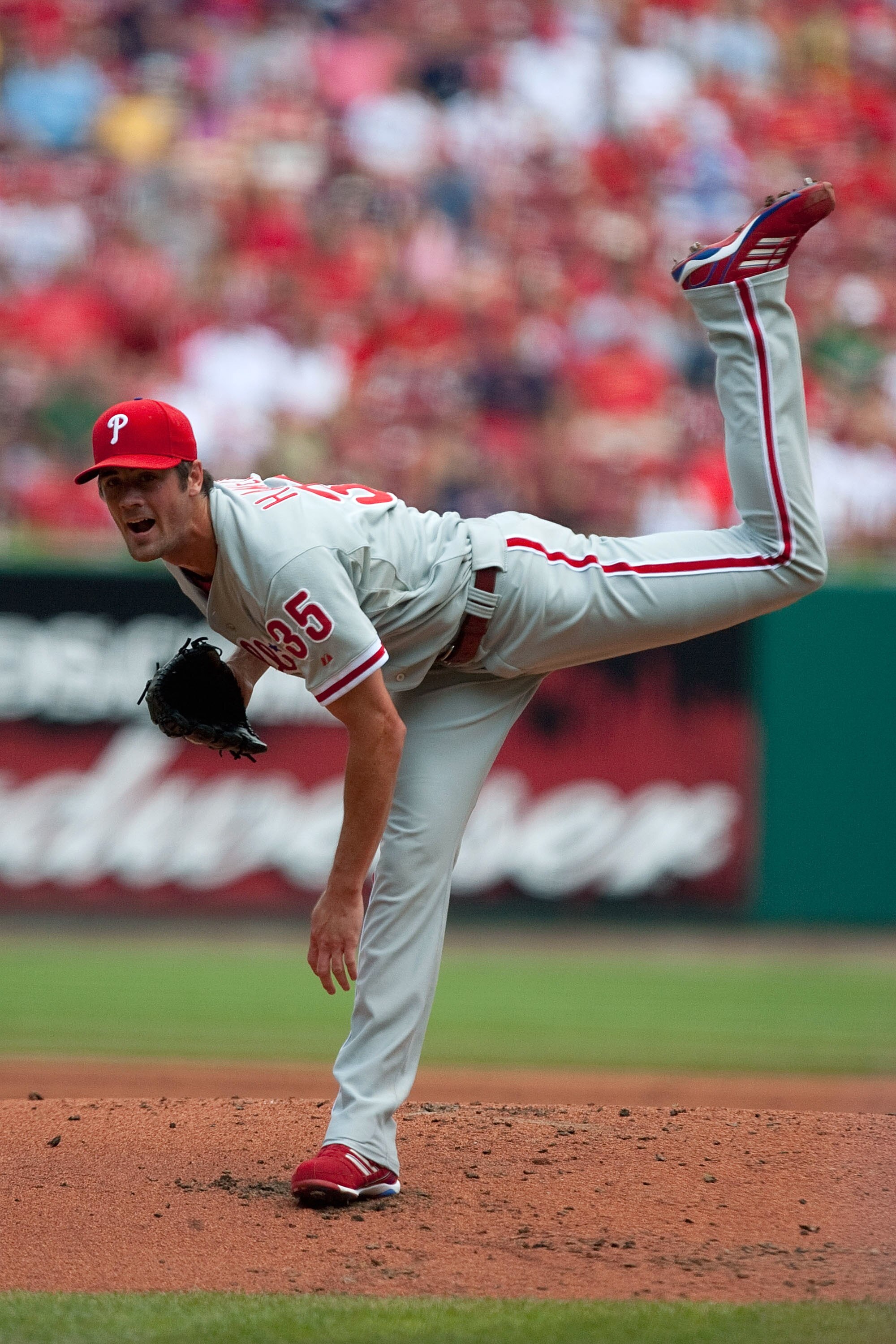 ST. LOUIS - JULY 22: Starting pitcher Cole Hamels #35 of the Philadelphia Phillies throws against the St. Louis Cardinals at Busch Stadium on July 22, 2010 in St. Louis, Missouri. The Phillies defeated the Cardinals 2-0. (Photo by Dilip Vishwanat/Getty I ST. LOUIS - JULY 22: Starting pitcher Cole Hamels #35 of the Philadelphia Phillies throws against the St. Louis Cardinals at Busch Stadium on July 22, 2010 in St. Louis, Missouri. The Phillies defeated the Cardinals 2-0. (Photo by Dilip Vishwanat/Getty I
