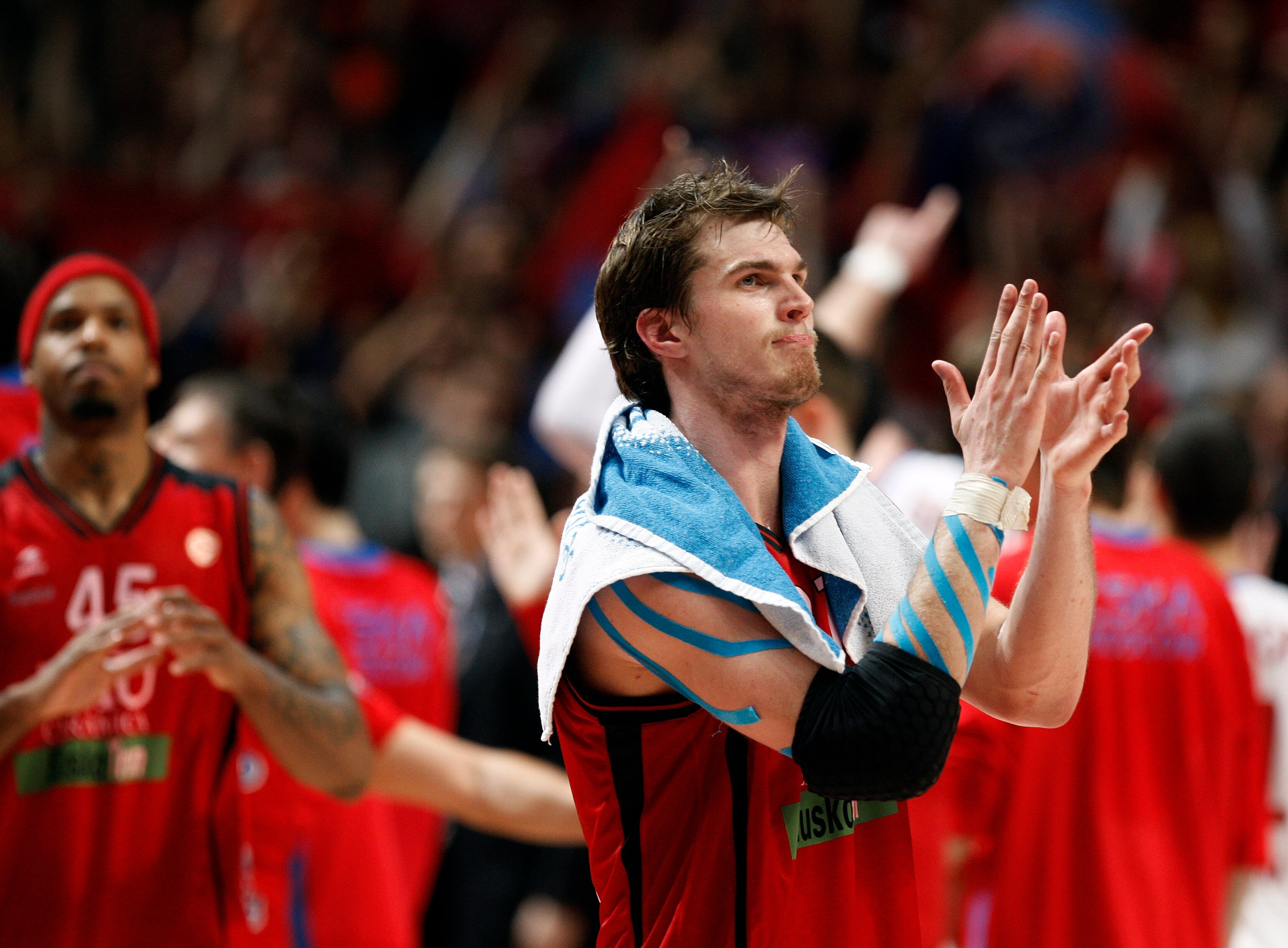 MADRID, SPAIN - MAY 02:  Tiago Splitter of Tau Ceramica thanks his fans at the end of the Euroleague Final Four Semi Final basketball match between Tau Ceramica and CSKA Moscow at the Palacio de Deportes on May 2, 2008 in Madrid, Spain. CSKA Moscow won th
