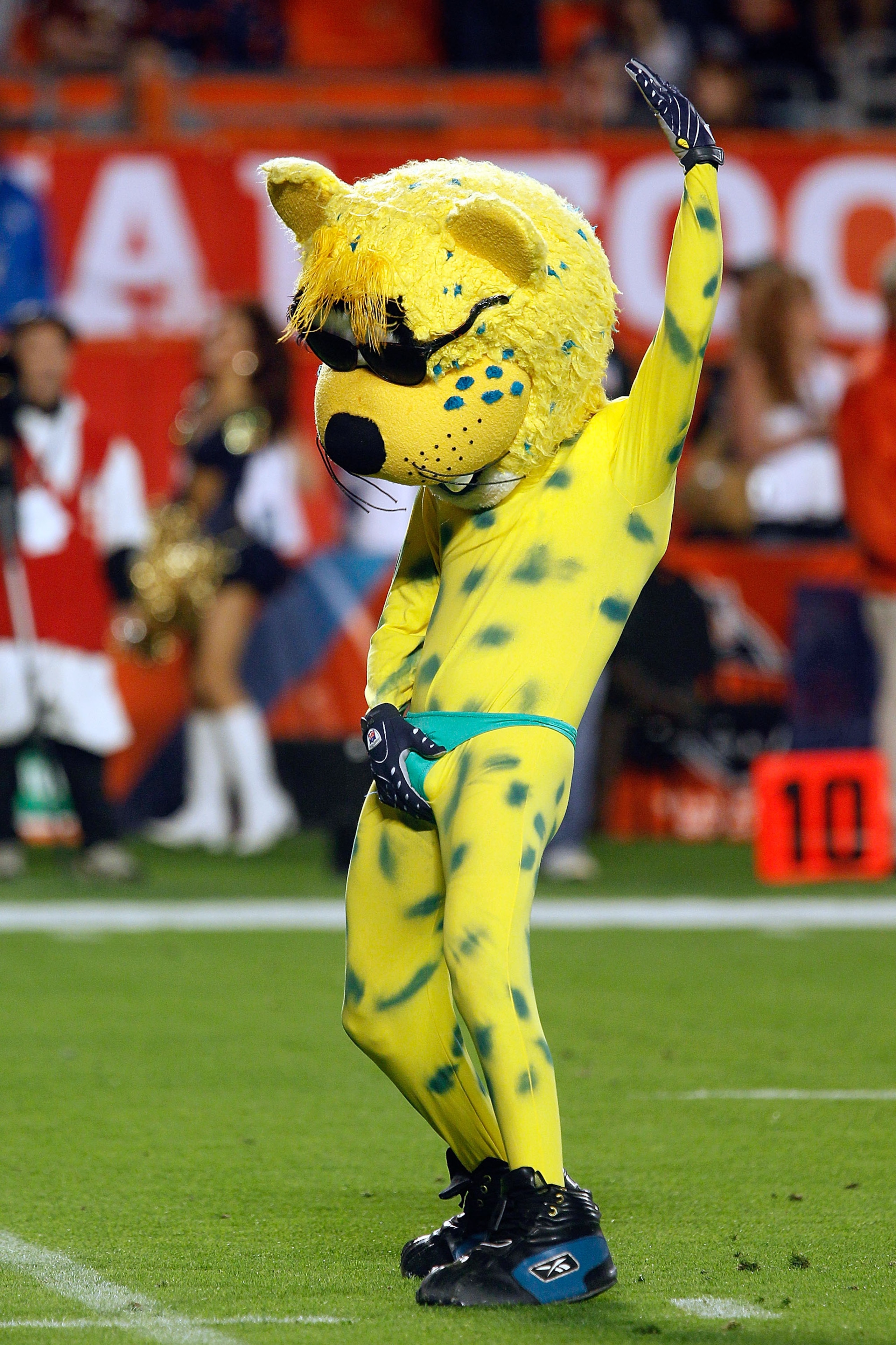 MIAMI GARDENS, FL - JANUARY 31: The Jacksonville Jaguar mascot performs during the 2010 AFC-NFC Pro Bowl at Sun Life Stadium on January 31, 2010 in Miami Gardens, Florida. (Photo by Scott Halleran/Getty Images) MIAMI GARDENS, FL - JANUARY 31: The Jacksonville Jaguar mascot performs during the 2010 AFC-NFC Pro Bowl at Sun Life Stadium on January 31, 2010 in Miami Gardens, Florida. (Photo by Scott Halleran/Getty Images)