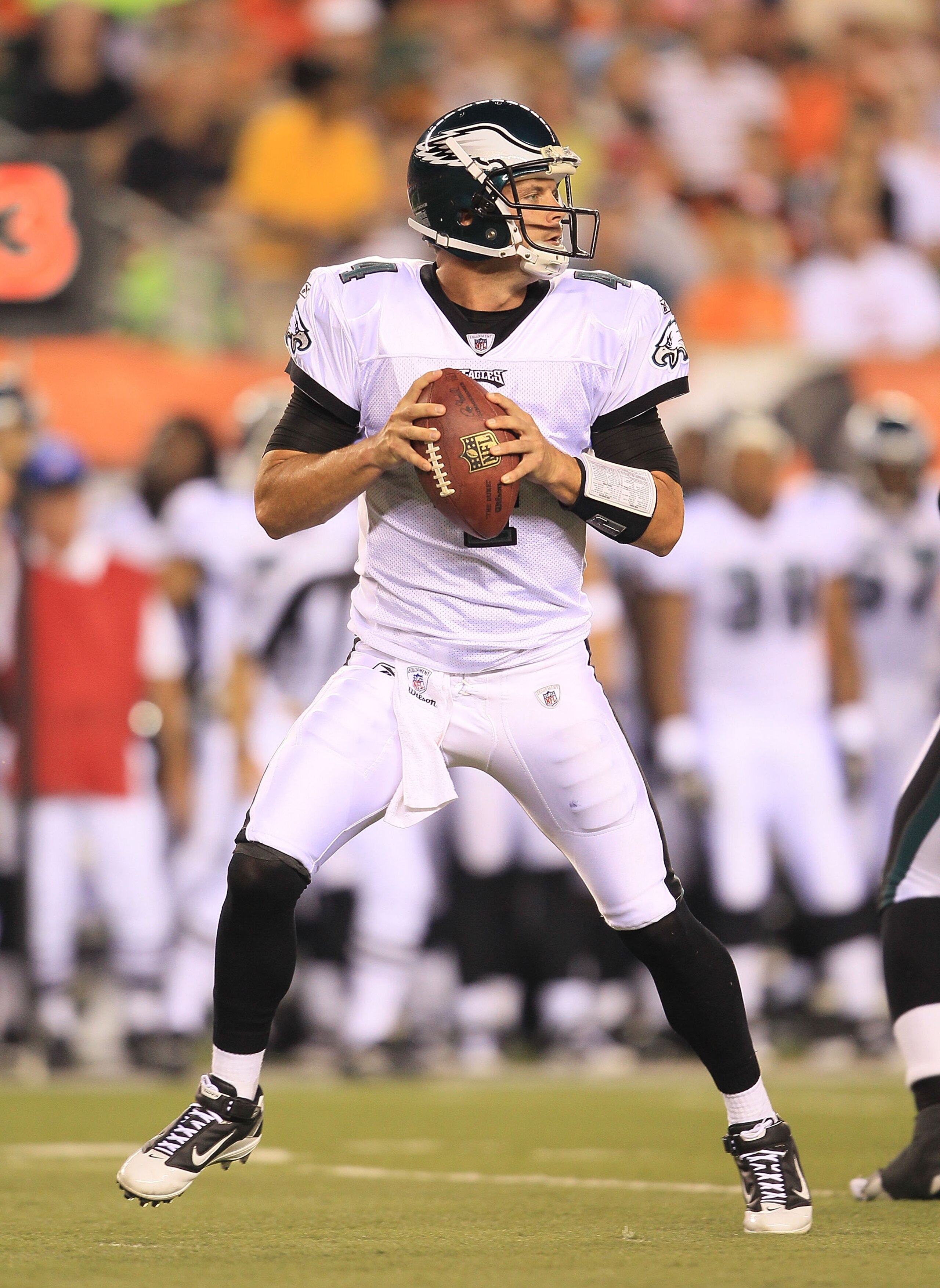 CINCINNATI - AUGUST 20:  Kevin Kolb #4 of the Philadelphia Eagles runs with the ball during the NFL preseason game against the Cincinnati Bengals at Paul Brown Stadium on August 20, 2010 in Cincinnati, Ohio.  (Photo by Andy Lyons/Getty Images)