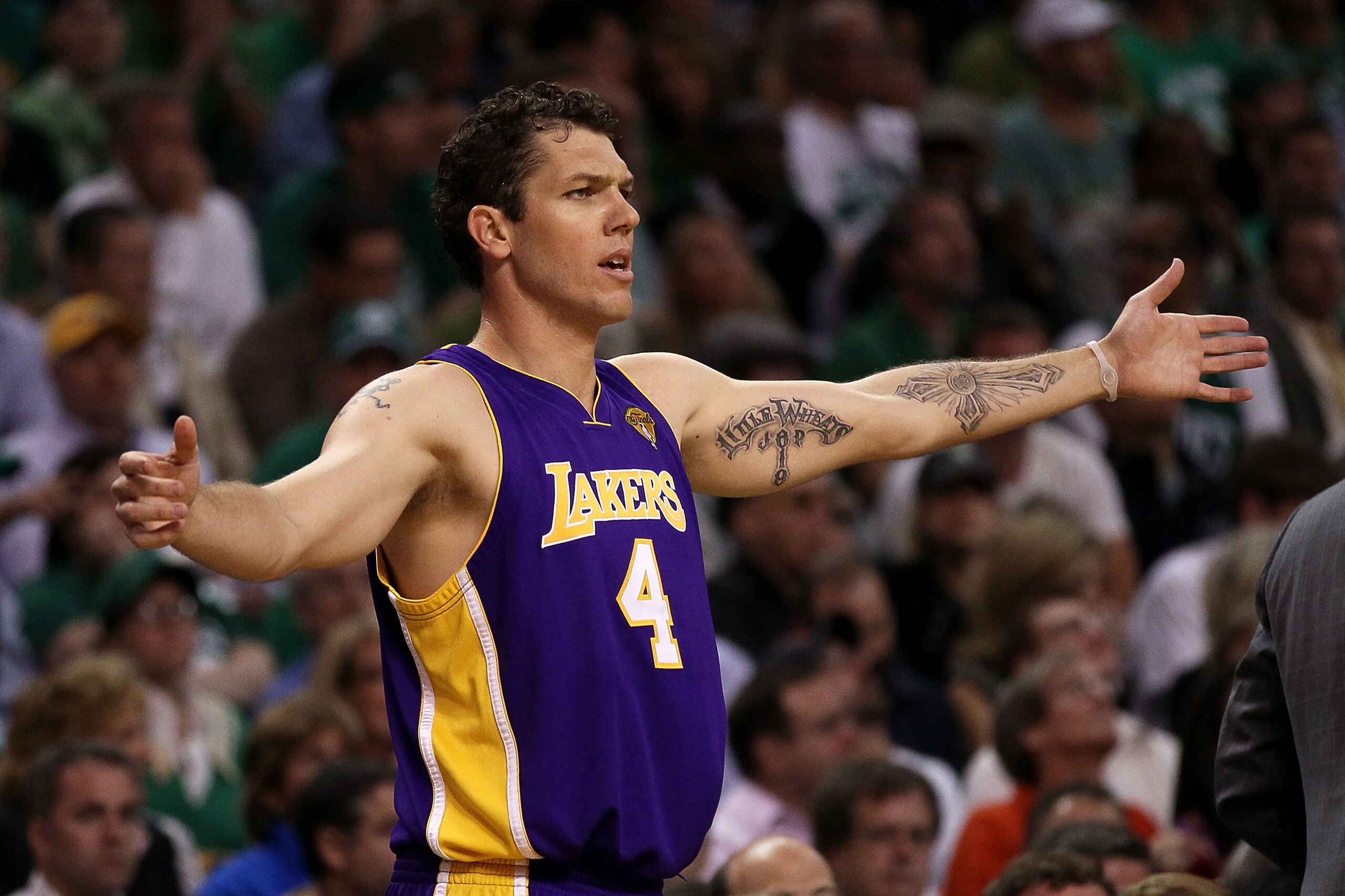BOSTON - JUNE 08:  Luke Walton #4 of the Los Angeles Lakers reacts against the Boston Celtics in Game Three of the 2010 NBA Finals on June 8, 2010 at TD Garden in Boston, Massachusetts. NOTE TO USER: User expressly acknowledges and agrees that, by downloa