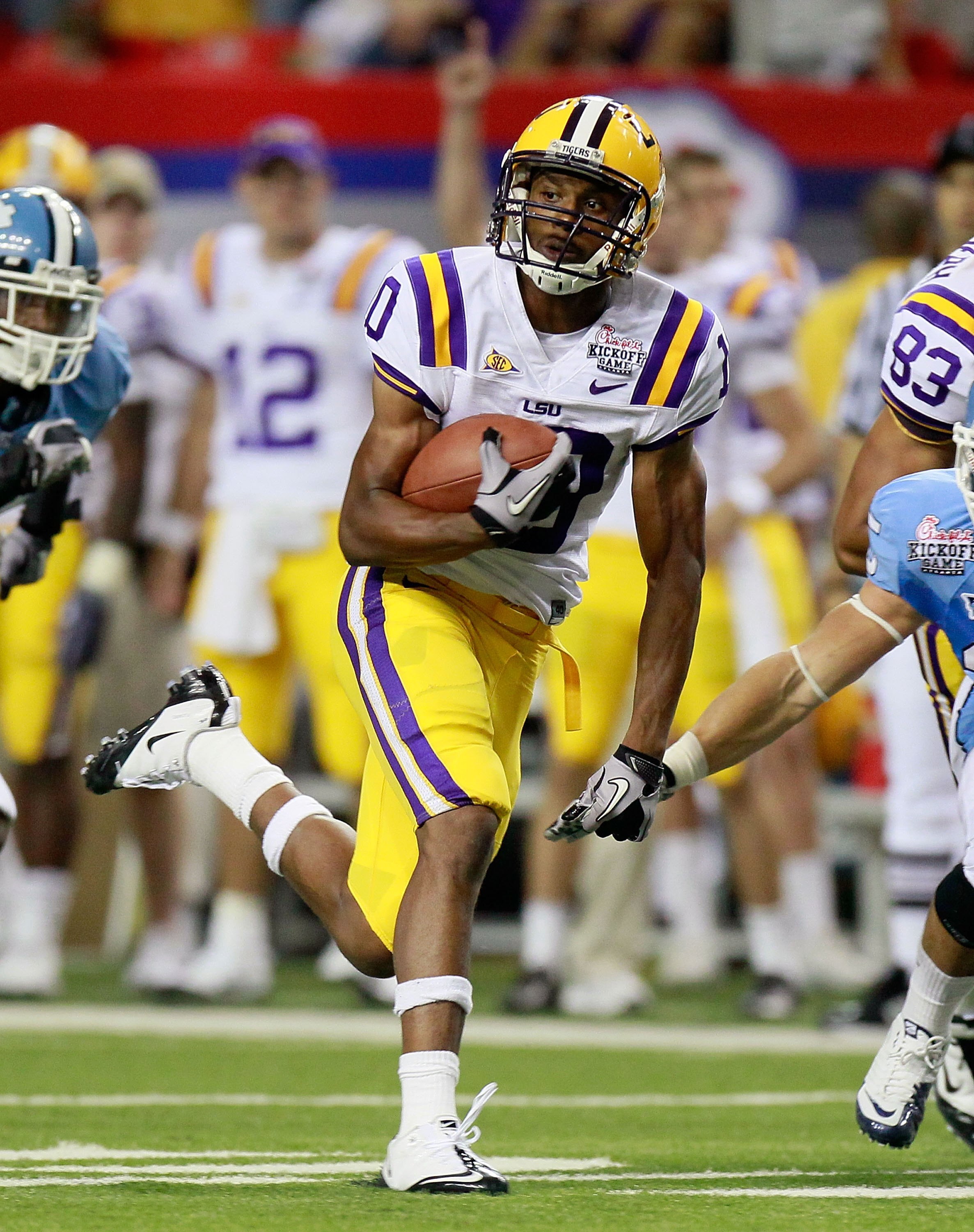 ATLANTA - SEPTEMBER 04:  Russell Shepard #10 of the LSU Tigers against of the North Carolina Tar Heels during the Chick-fil-A Kickoff Game at Georgia Dome on September 4, 2010 in Atlanta, Georgia.  (Photo by Kevin C. Cox/Getty Images)