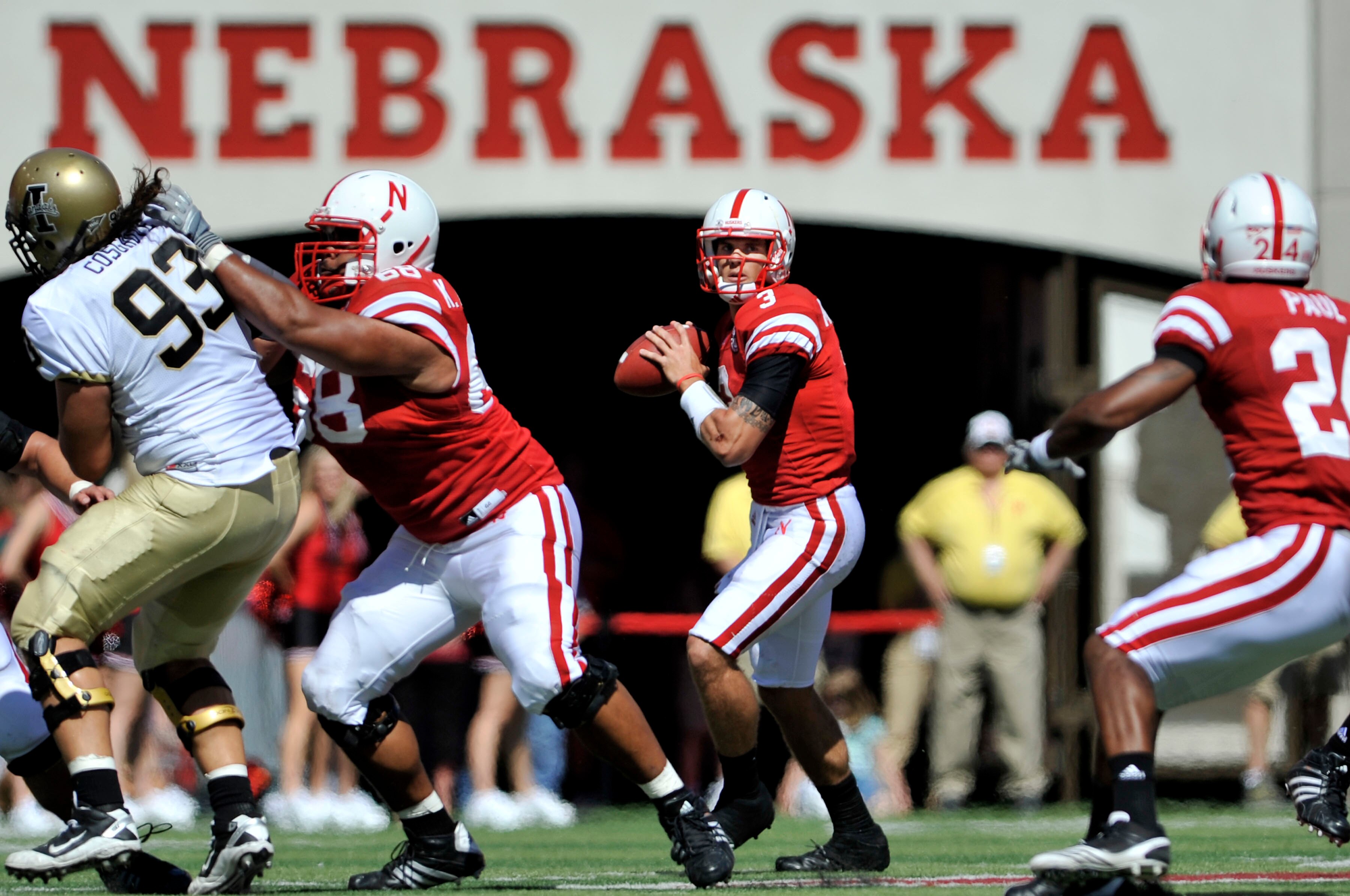 LINCOLN, NE - SEPTEMBER 11: Nebraska Cornhuskers quarterback Taylor Martinez #3 looks down field during first half action of their game at Memorial Stadium on September 4, 2010 in Lincoln, Nebraska. Nebraska Defeated Idaho 38-17. (Photo by Eric Francis/Ge