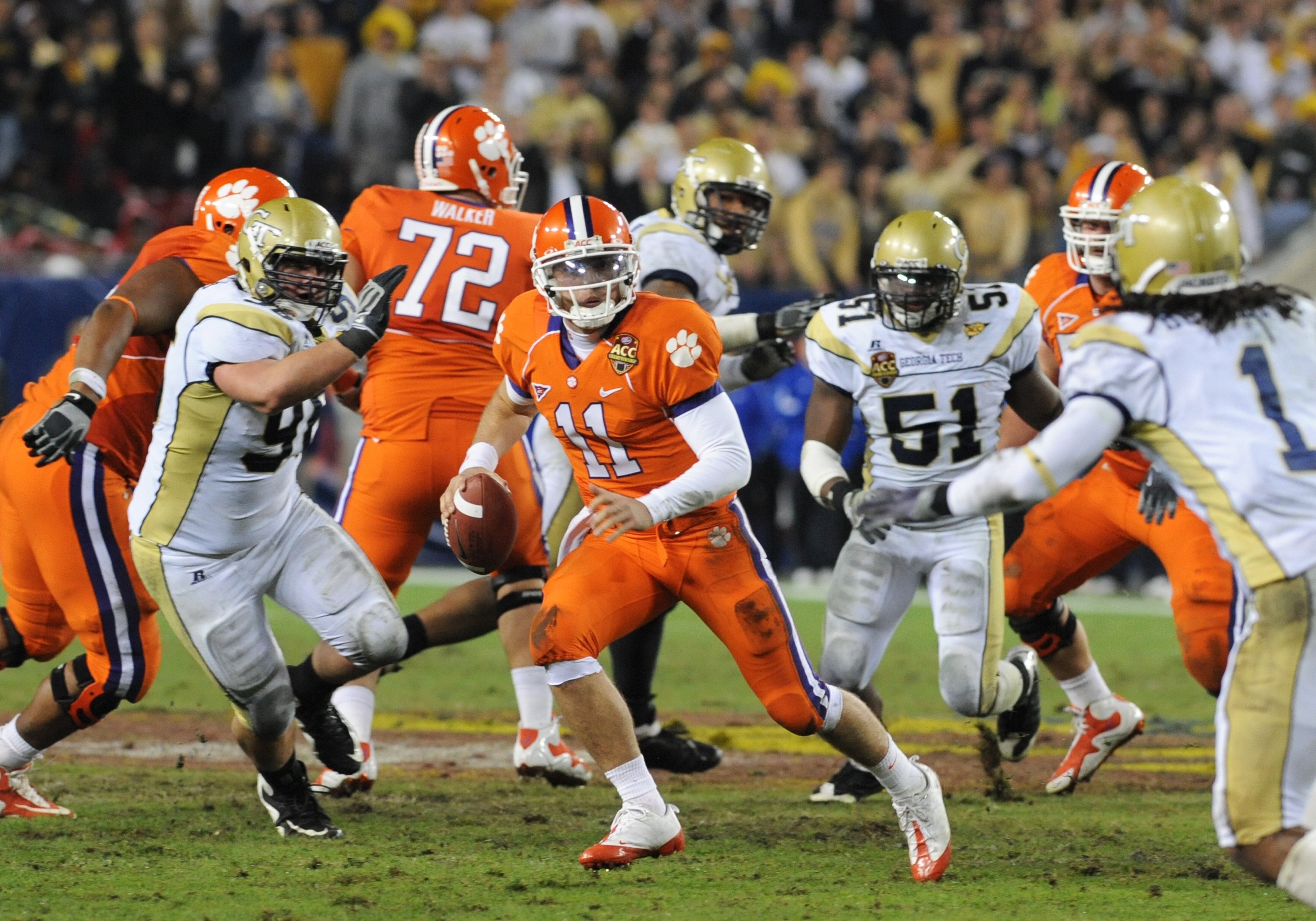TAMPA, FL - NOVEMBER 28: Quarterback Kyle Parker #11 of the Clemson Tigers rushes upfield against the Georgia Tech Yellow Jackets in the 2009 ACC Football Championship Game December 5, 2009 at Raymond James Stadium in Tampa, Florida.  (Photo by Al Messers
